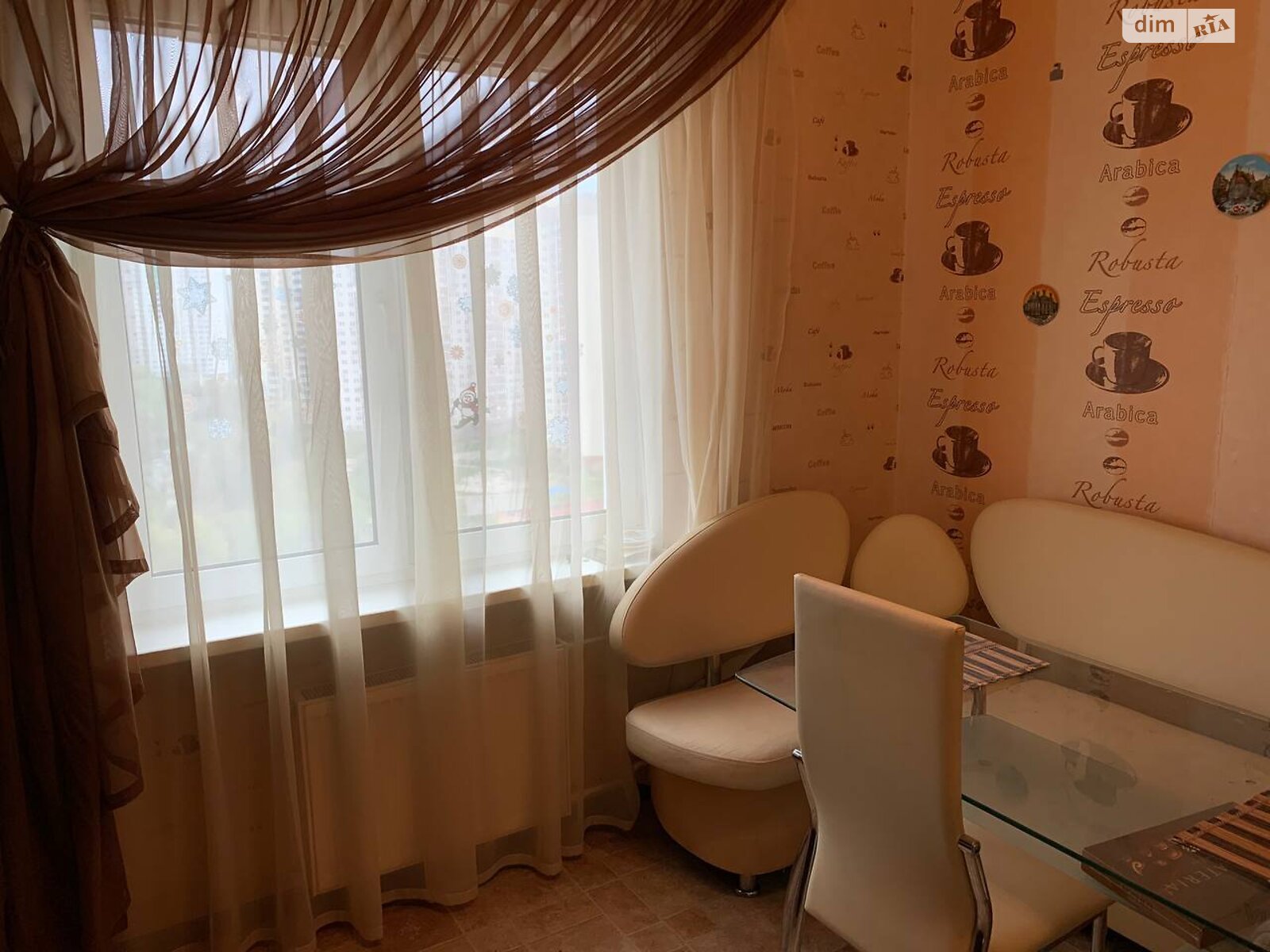Продаж трикімнатної квартири в Києві, на вул. Ахматової Анни 24, район Позняки фото 1 Продаж трикімнатної квартири в Києві, на вул. Ахматової Анни 24, район Позняки фото 1
