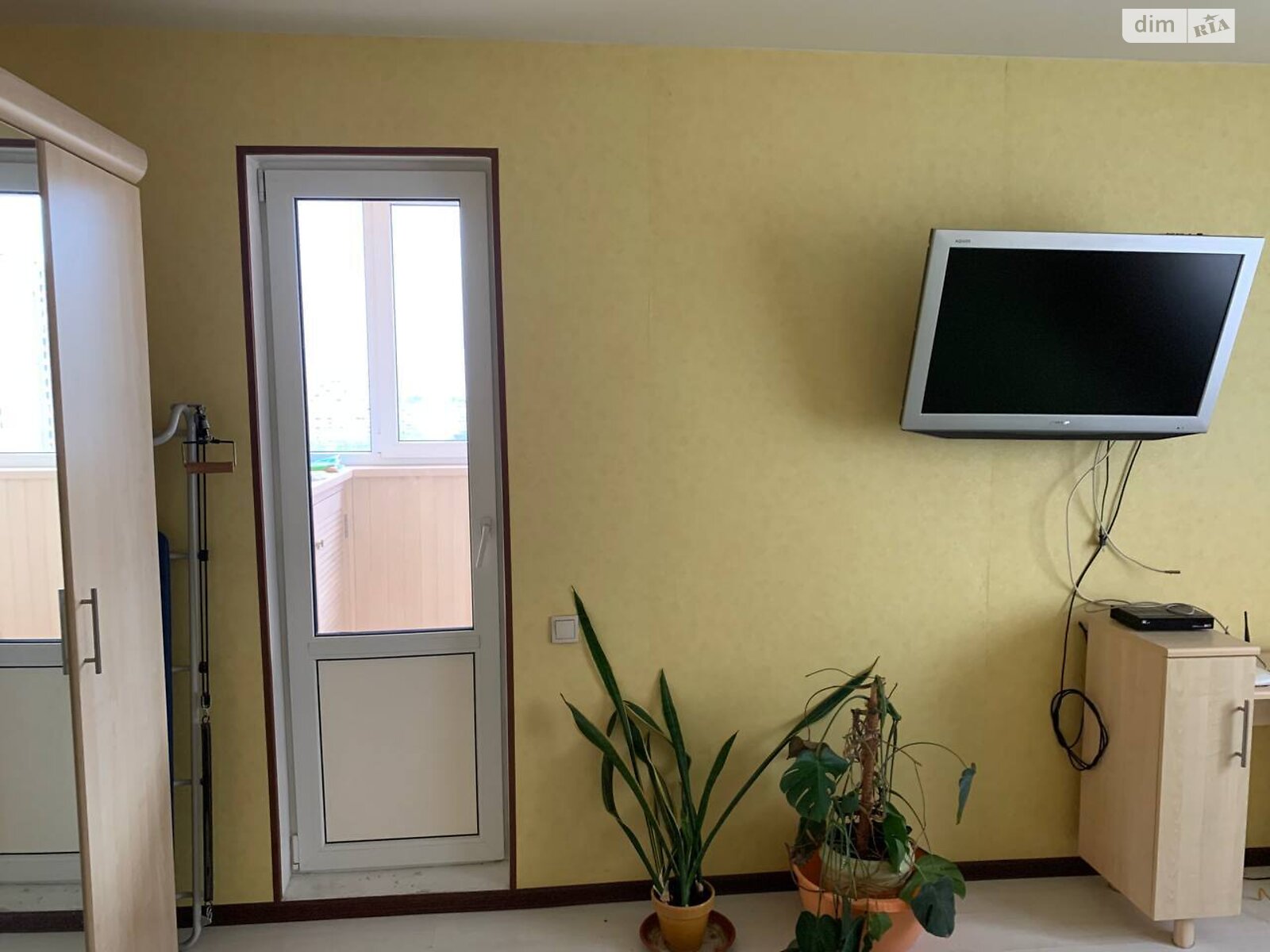 Продаж трикімнатної квартири в Києві, на вул. Ахматової Анни 24, район Позняки фото 1 Продаж трикімнатної квартири в Києві, на вул. Ахматової Анни 24, район Позняки фото 1
