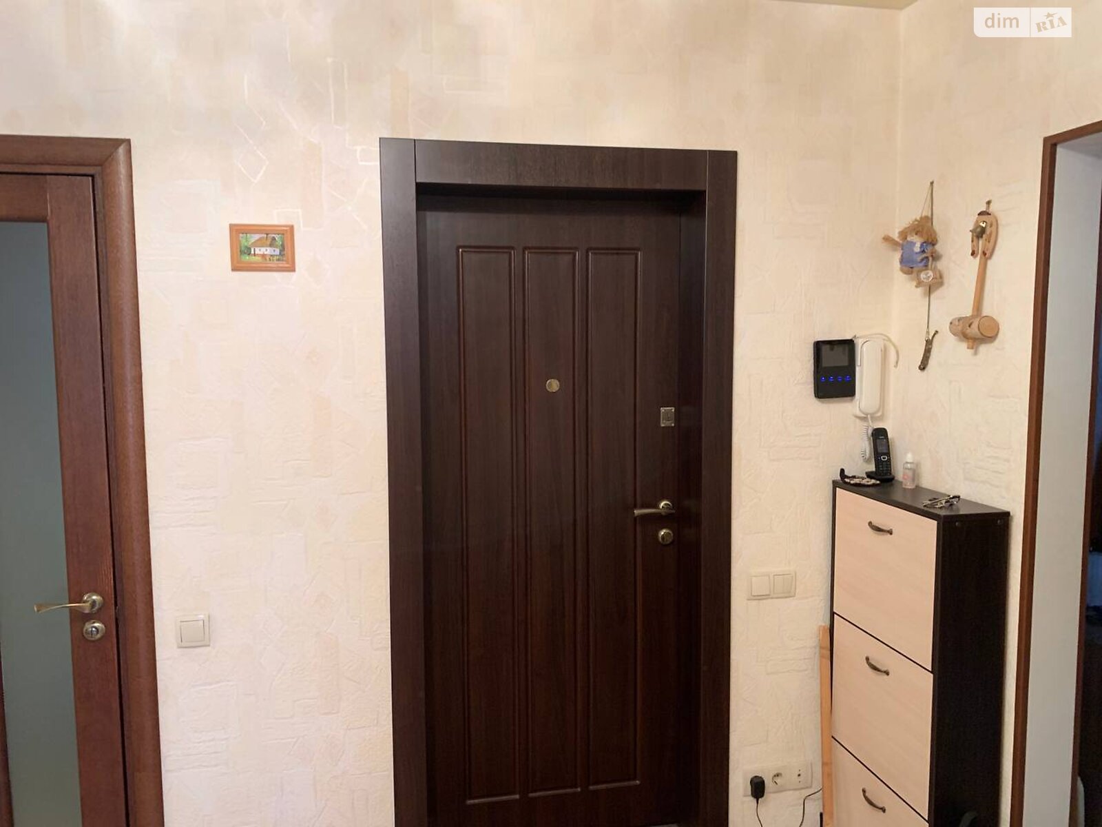 Продаж трикімнатної квартири в Києві, на вул. Ахматової Анни 24, район Позняки фото 1 Продаж трикімнатної квартири в Києві, на вул. Ахматової Анни 24, район Позняки фото 1