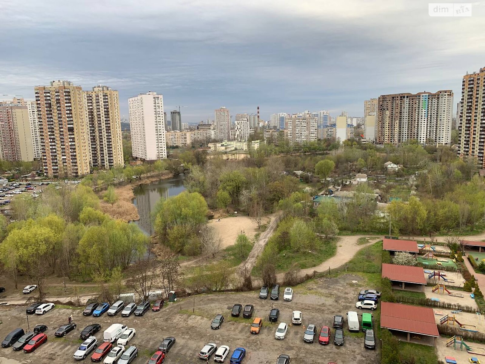 Продаж трикімнатної квартири в Києві, на вул. Ахматової Анни 24, район Позняки фото 1 Продаж трикімнатної квартири в Києві, на вул. Ахматової Анни 24, район Позняки фото 1