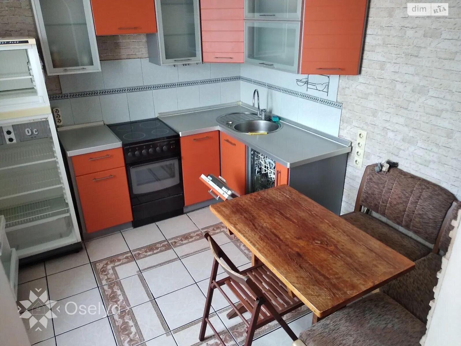 Продажа трехкомнатной квартиры в Киеве, на ул. Анны Ахматовой 19, район Позняки фото 1 Продажа трехкомнатной квартиры в Киеве, на ул. Анны Ахматовой 19, район Позняки фото 1