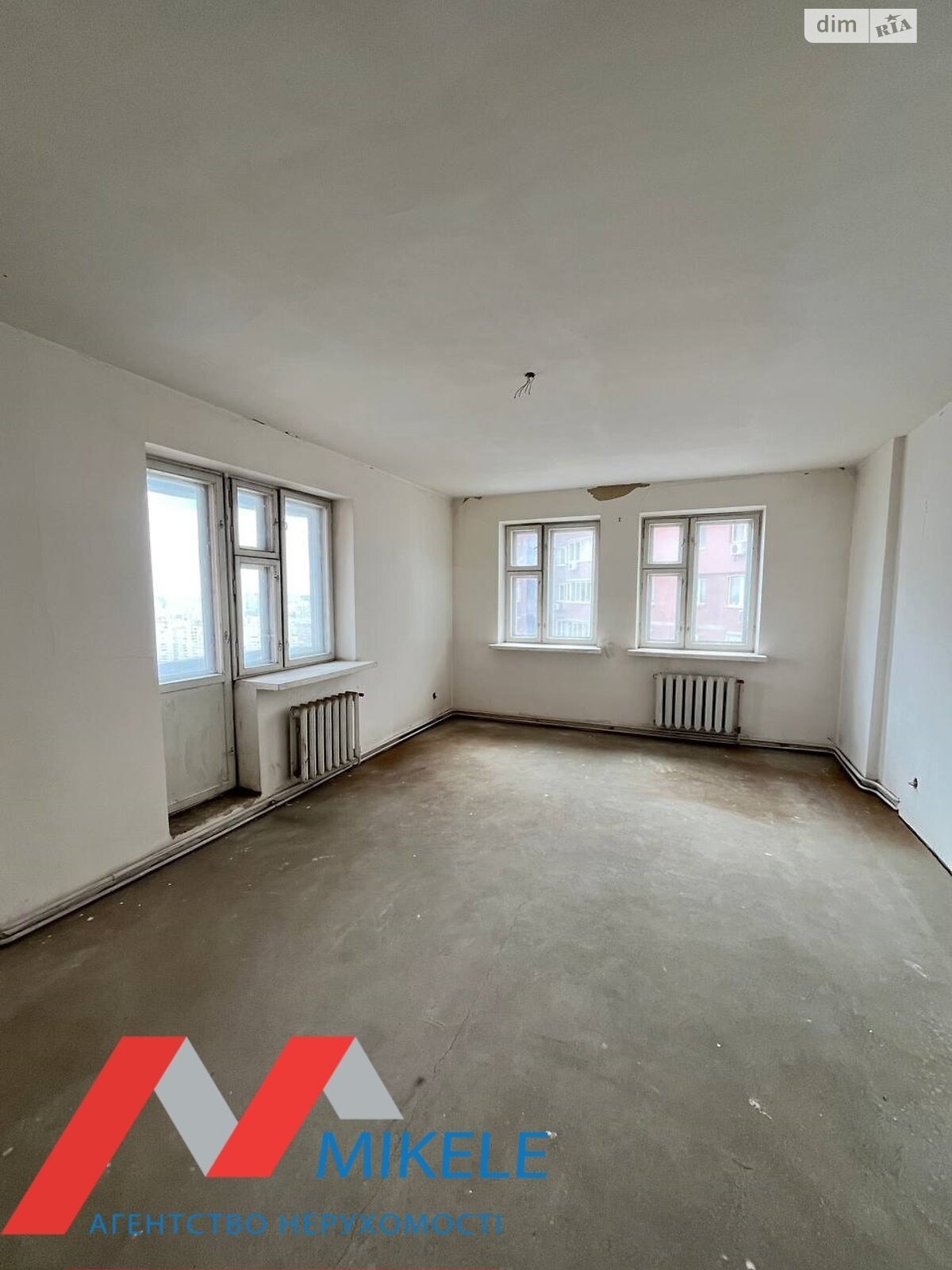 Продаж трикімнатної квартири в Києві, на вул. Ахматової Анни 13Д, район Позняки фото 1 Продаж трикімнатної квартири в Києві, на вул. Ахматової Анни 13Д, район Позняки фото 1