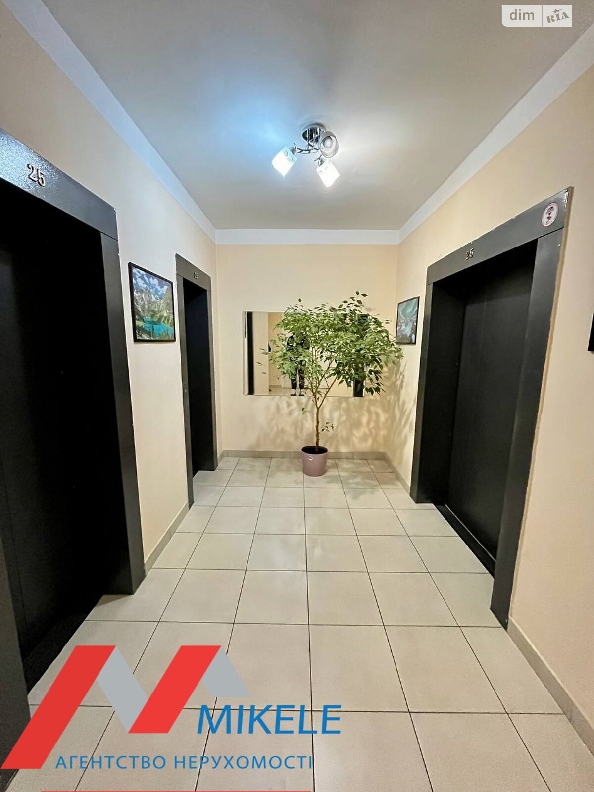 Продаж трикімнатної квартири в Києві, на вул. Ахматової Анни 13Д, район Позняки фото 1 Продаж трикімнатної квартири в Києві, на вул. Ахматової Анни 13Д, район Позняки фото 1