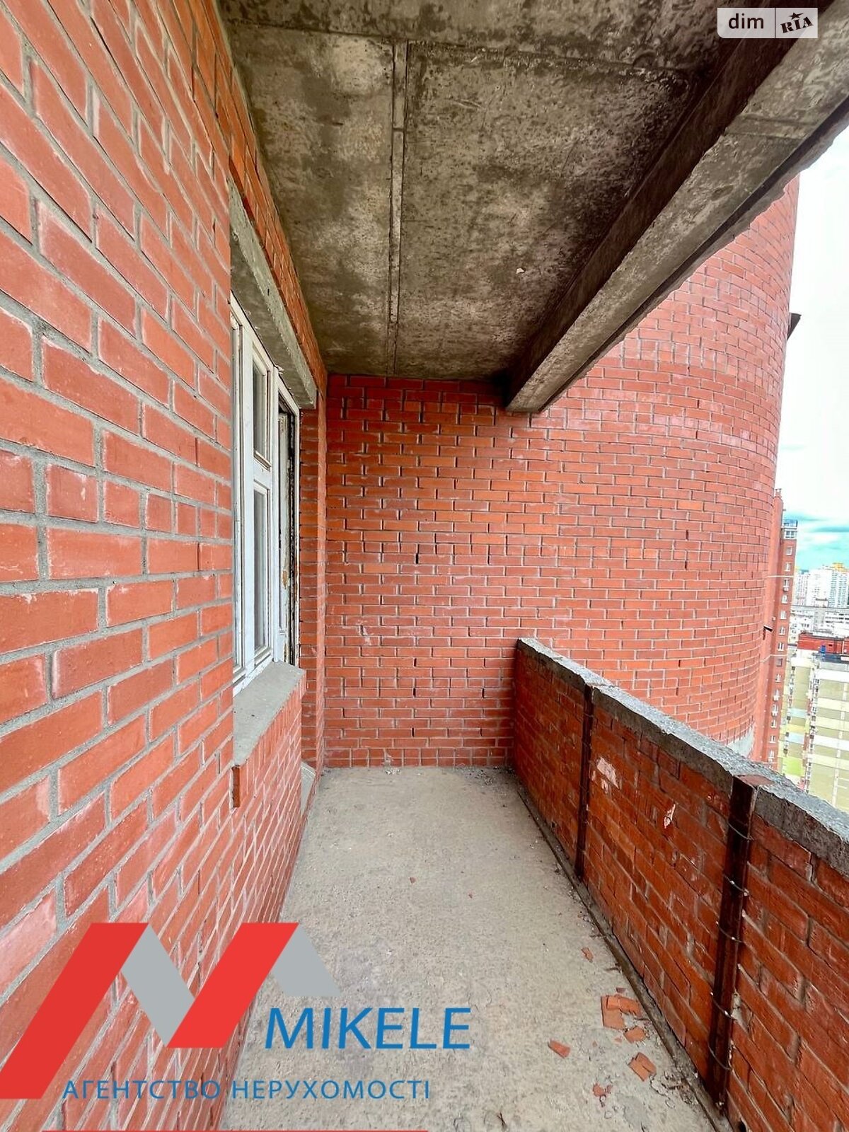 Продаж трикімнатної квартири в Києві, на вул. Ахматової Анни 13Д, район Позняки фото 1 Продаж трикімнатної квартири в Києві, на вул. Ахматової Анни 13Д, район Позняки фото 1