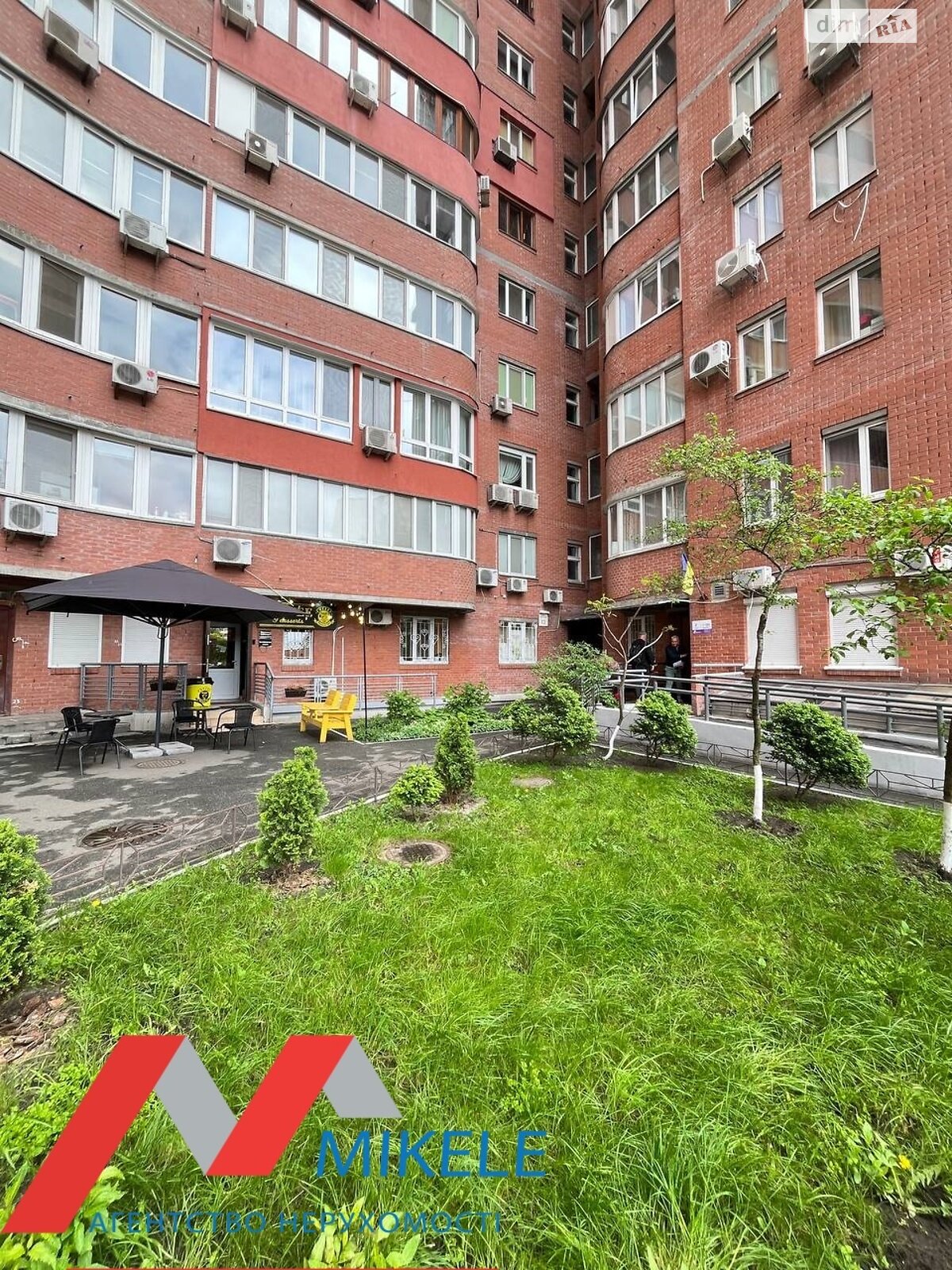 Продаж трикімнатної квартири в Києві, на вул. Ахматової Анни 13Д, район Позняки фото 1 Продаж трикімнатної квартири в Києві, на вул. Ахматової Анни 13Д, район Позняки фото 1