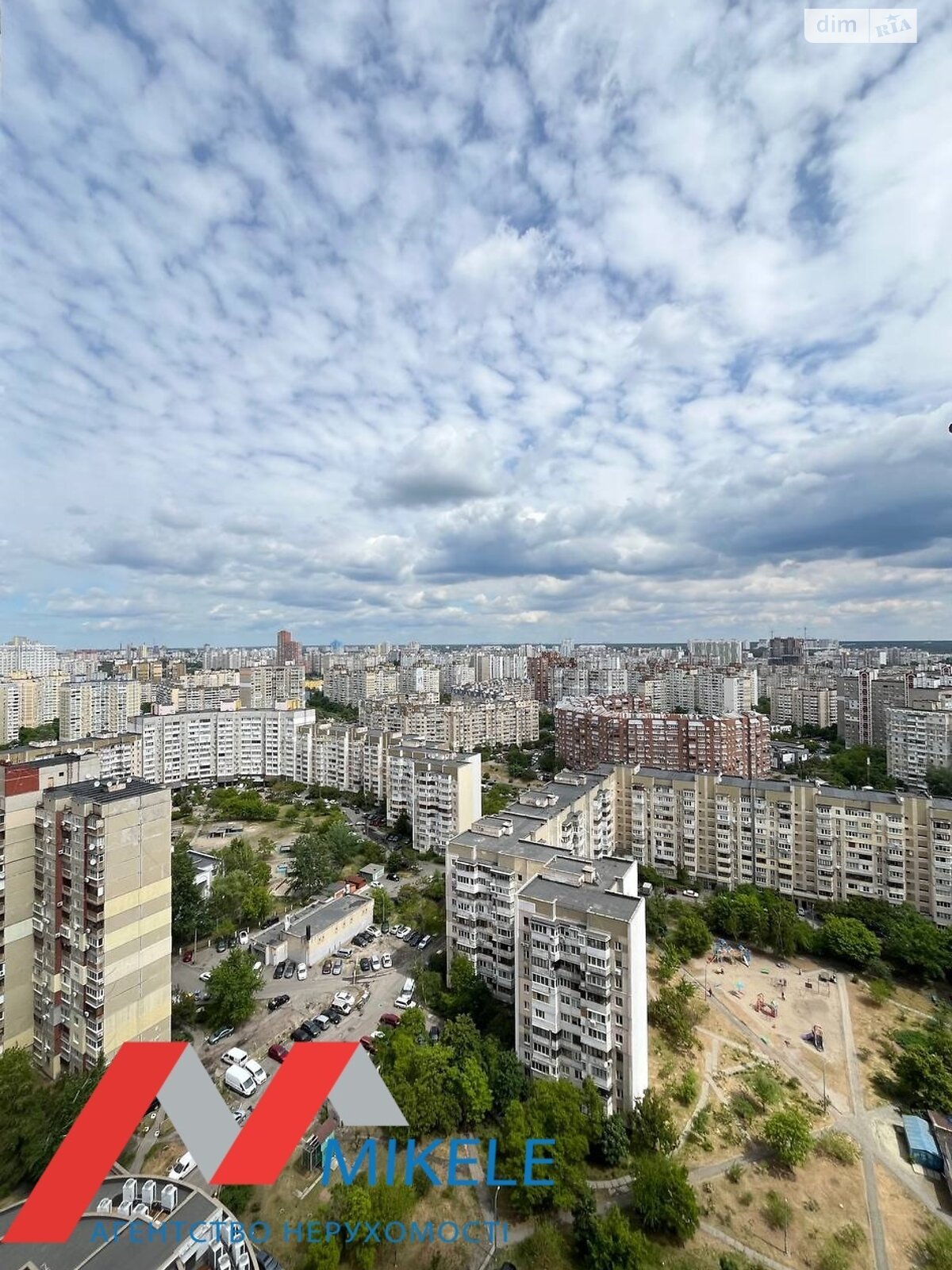Продаж трикімнатної квартири в Києві, на вул. Ахматової Анни 13Д, район Позняки фото 1 Продаж трикімнатної квартири в Києві, на вул. Ахматової Анни 13Д, район Позняки фото 1