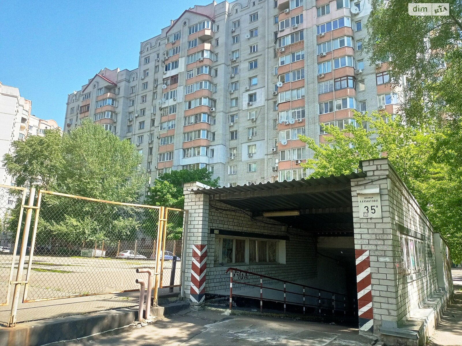 Продаж двокімнатної квартири в Києві, на вул. Ахматової Анни 35Б, район Позняки фото 1 Продаж двокімнатної квартири в Києві, на вул. Ахматової Анни 35Б, район Позняки фото 1