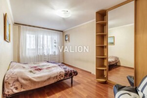 Продаж трикімнатної квартири в Києві, на вул. Ахматової Анни 16В, район Позняки фото 2