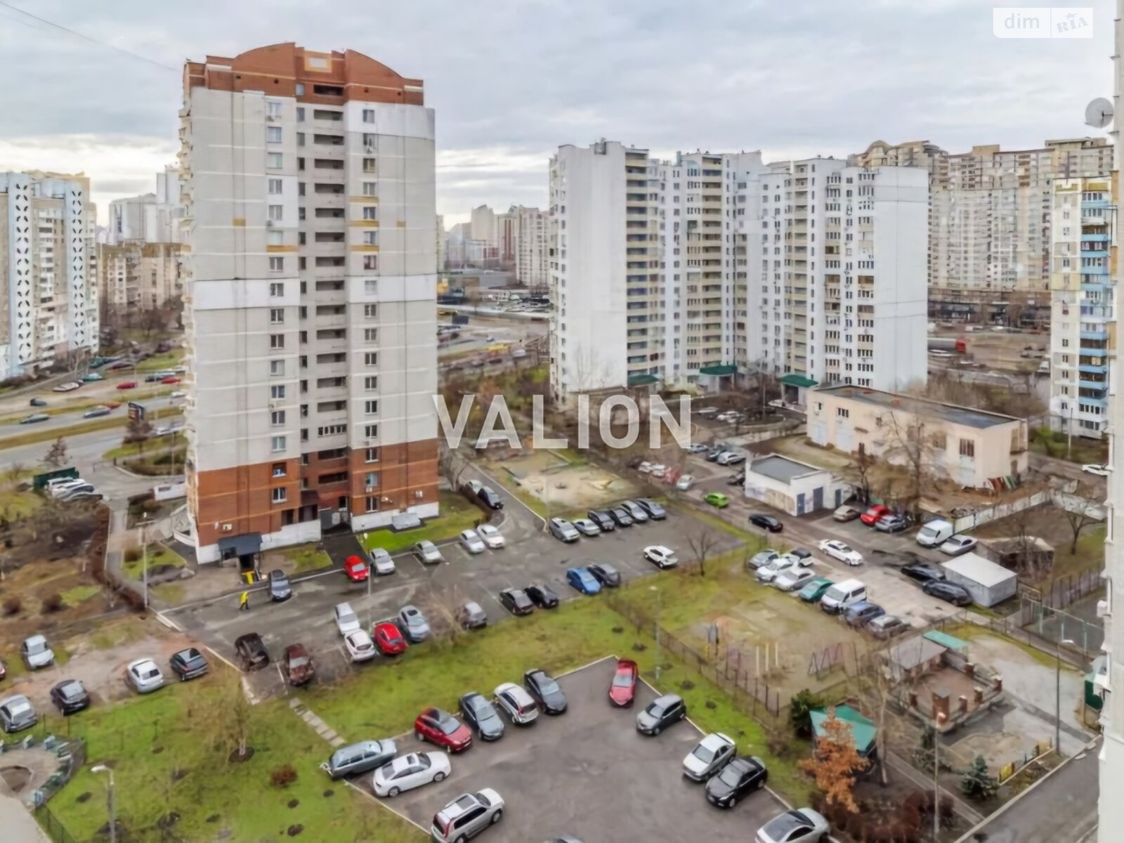 Продаж трикімнатної квартири в Києві, на вул. Ахматової Анни 16В, район Позняки фото 1 Продаж трикімнатної квартири в Києві, на вул. Ахматової Анни 16В, район Позняки фото 1