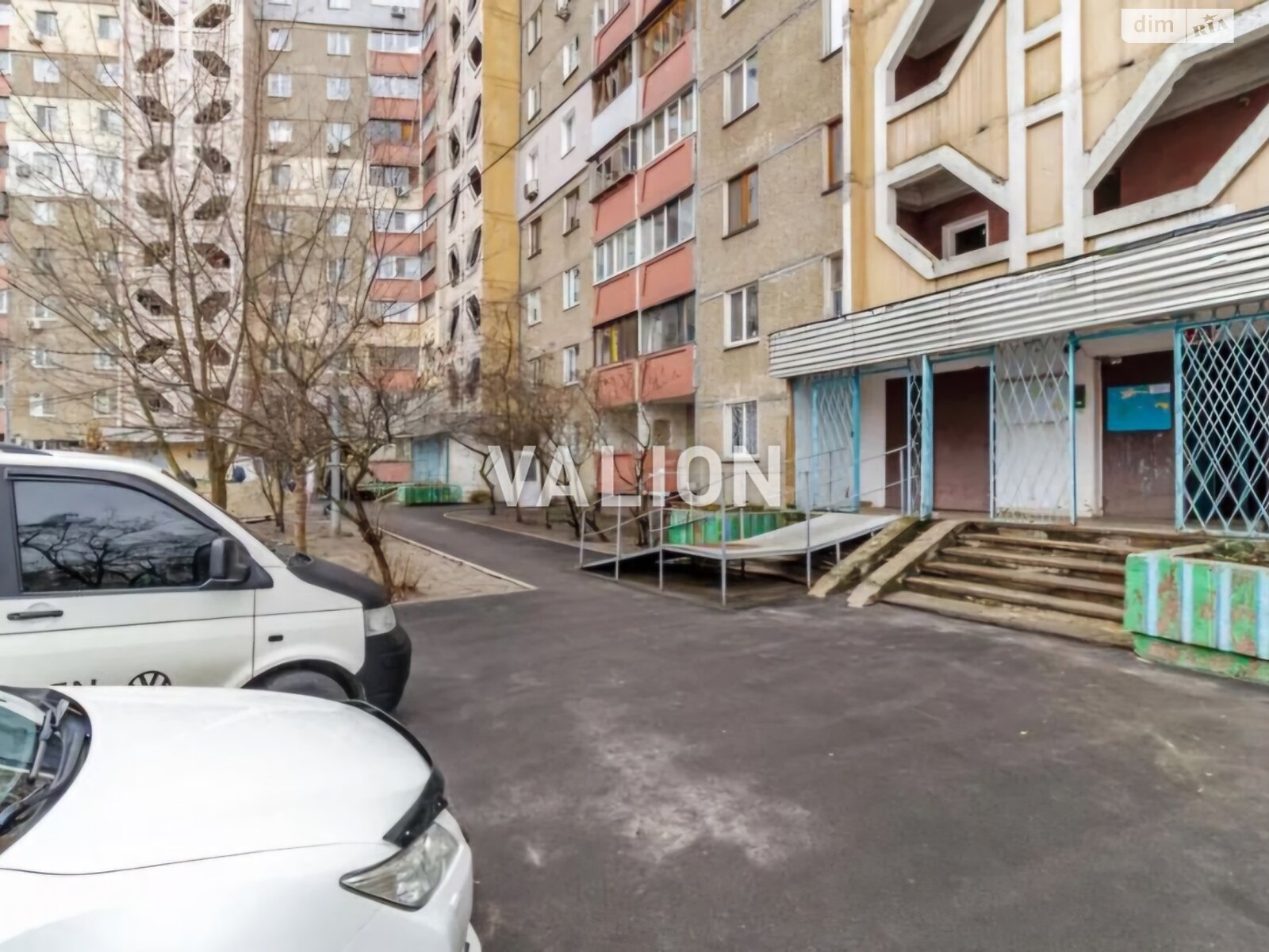 Продаж трикімнатної квартири в Києві, на вул. Ахматової Анни 16В, район Позняки фото 1 Продаж трикімнатної квартири в Києві, на вул. Ахматової Анни 16В, район Позняки фото 1