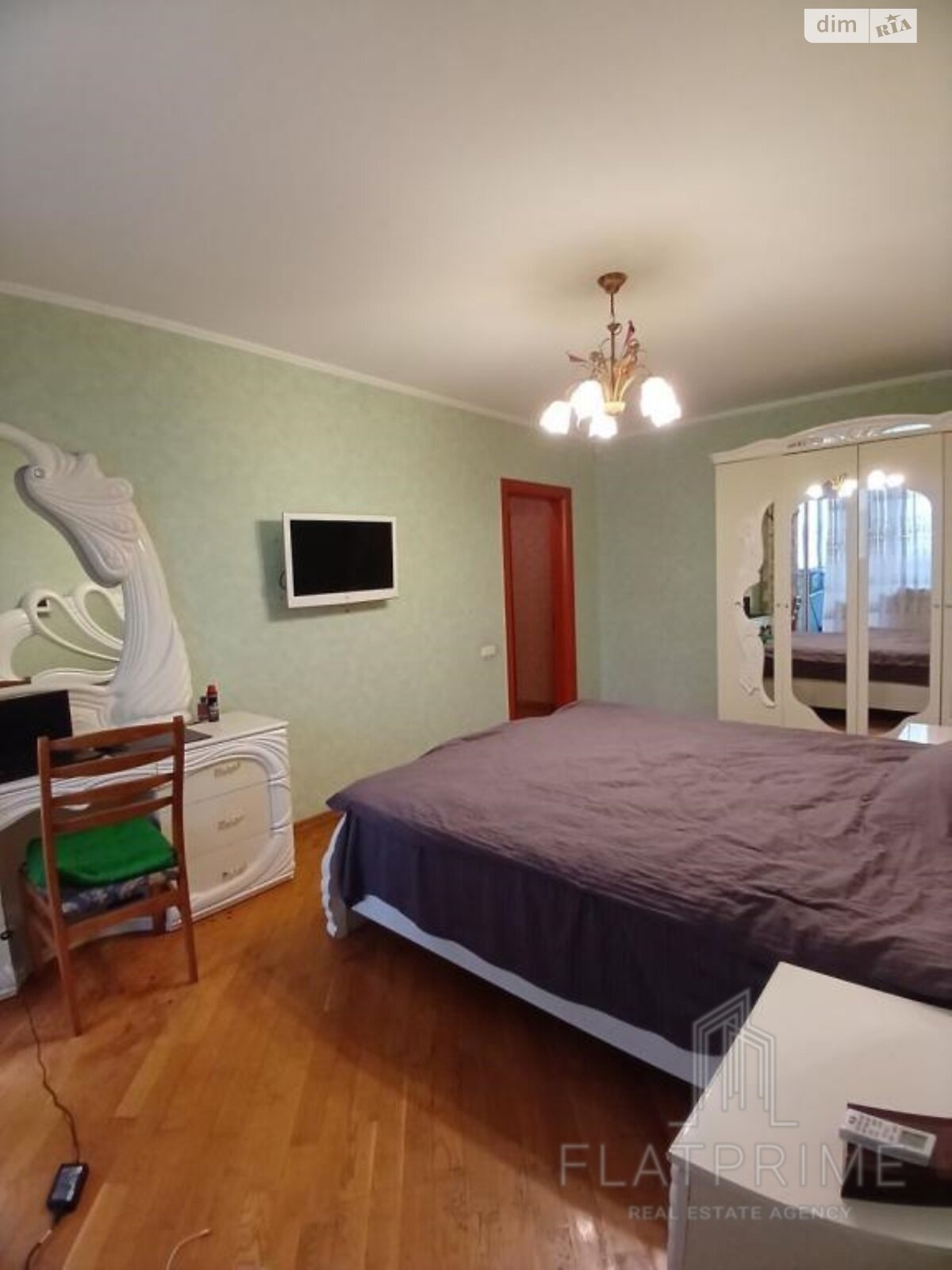Продаж трикімнатної квартири в Києві, на вул. Ахматової Анни 43, район Позняки фото 1 Продаж трикімнатної квартири в Києві, на вул. Ахматової Анни 43, район Позняки фото 1