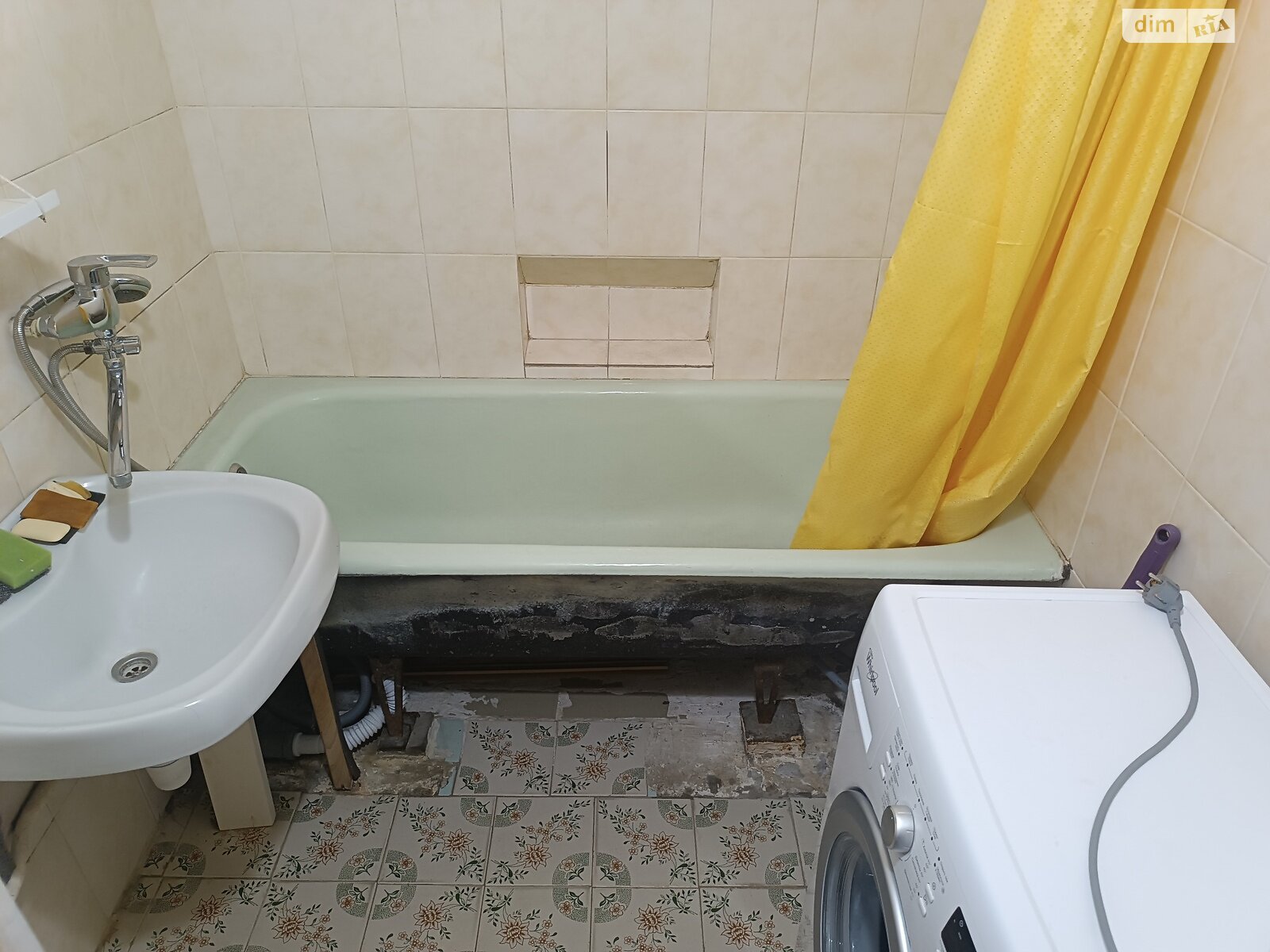 Продажа трехкомнатной квартиры в Киеве, на ул. Анны Ахматовой 6, район Позняки фото 1 Продажа трехкомнатной квартиры в Киеве, на ул. Анны Ахматовой 6, район Позняки фото 1