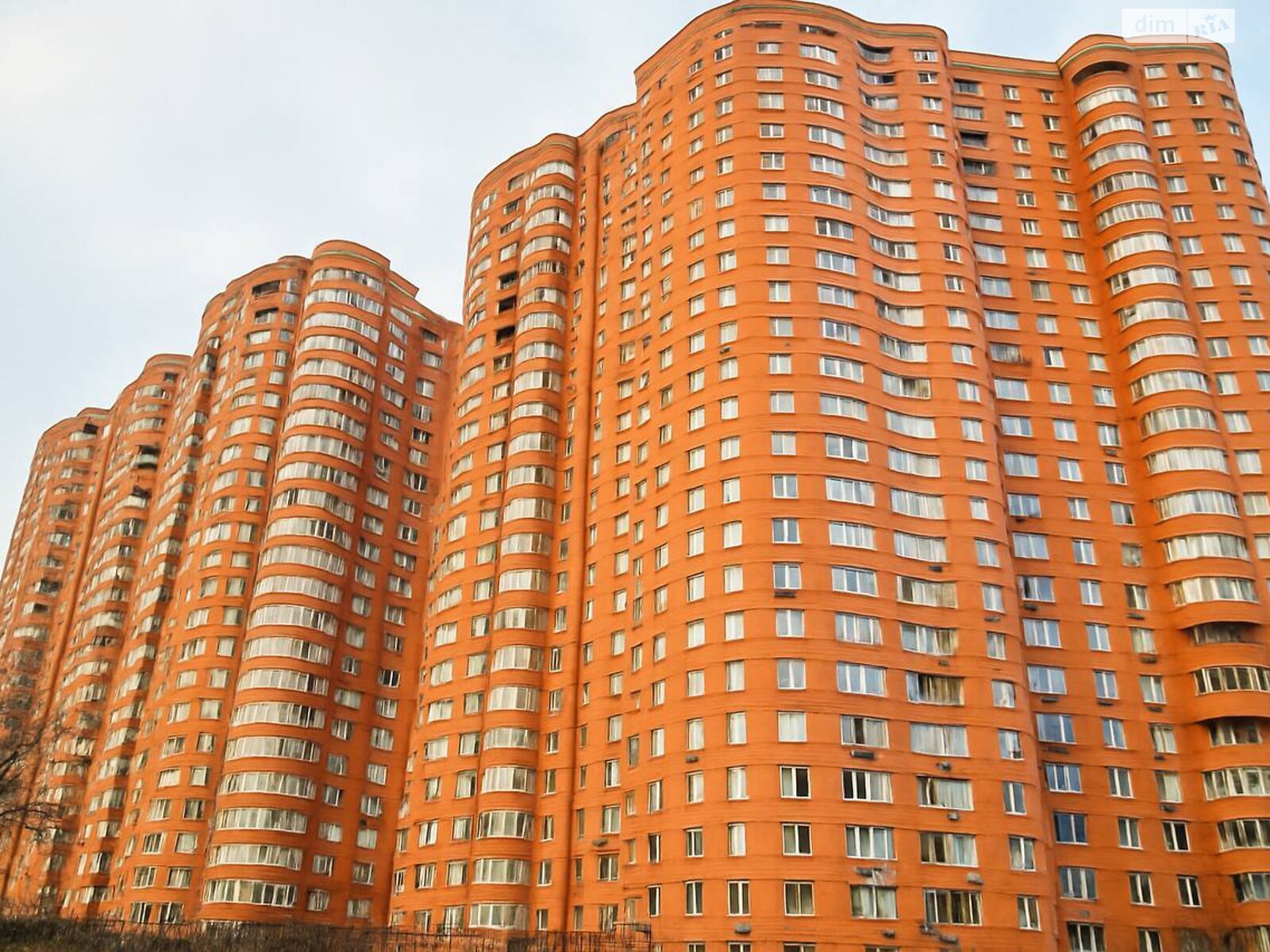 Продажа трехкомнатной квартиры в Киеве, на ул. Анны Ахматовой 13, район Позняки фото 1 Продажа трехкомнатной квартиры в Киеве, на ул. Анны Ахматовой 13, район Позняки фото 1