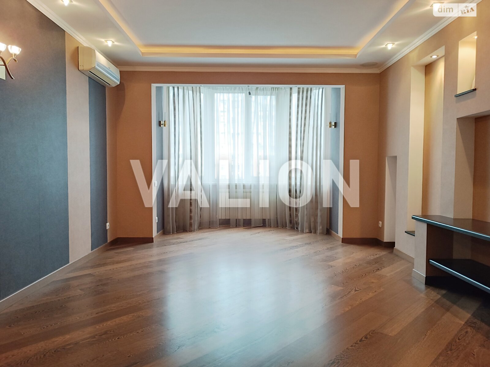 Продажа трехкомнатной квартиры в Киеве, на ул. Анны Ахматовой 35, район Позняки фото 1 Продажа трехкомнатной квартиры в Киеве, на ул. Анны Ахматовой 35, район Позняки фото 1