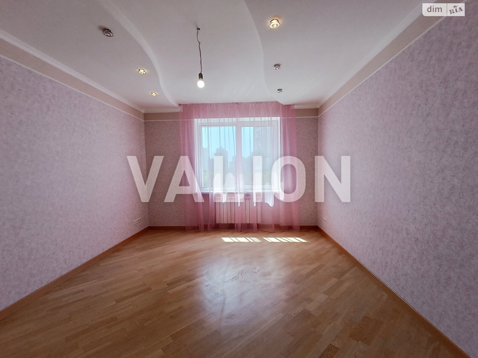 Продажа трехкомнатной квартиры в Киеве, на ул. Анны Ахматовой 35, район Позняки фото 1 Продажа трехкомнатной квартиры в Киеве, на ул. Анны Ахматовой 35, район Позняки фото 1
