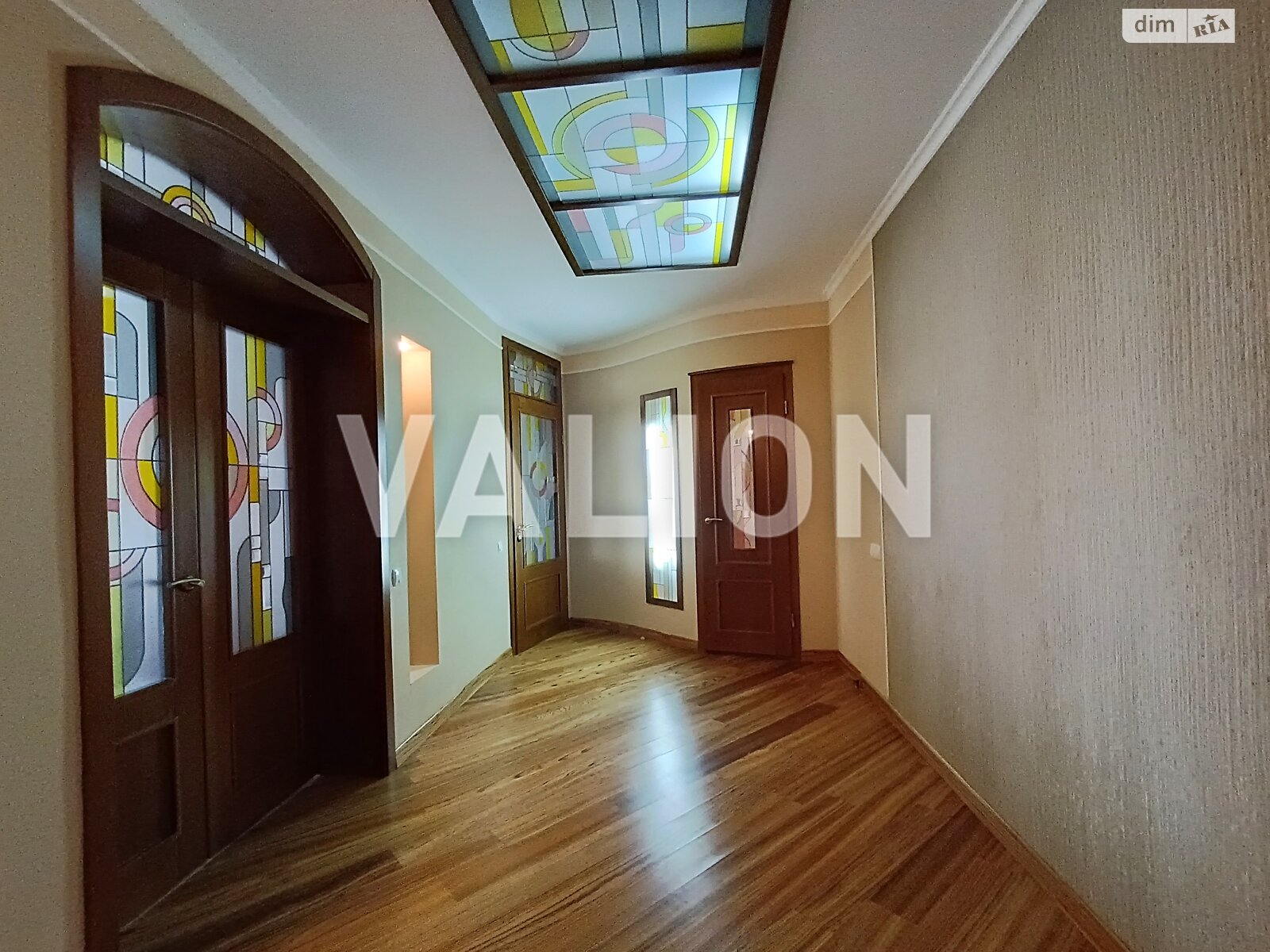 Продажа трехкомнатной квартиры в Киеве, на ул. Анны Ахматовой 35, район Позняки фото 1 Продажа трехкомнатной квартиры в Киеве, на ул. Анны Ахматовой 35, район Позняки фото 1