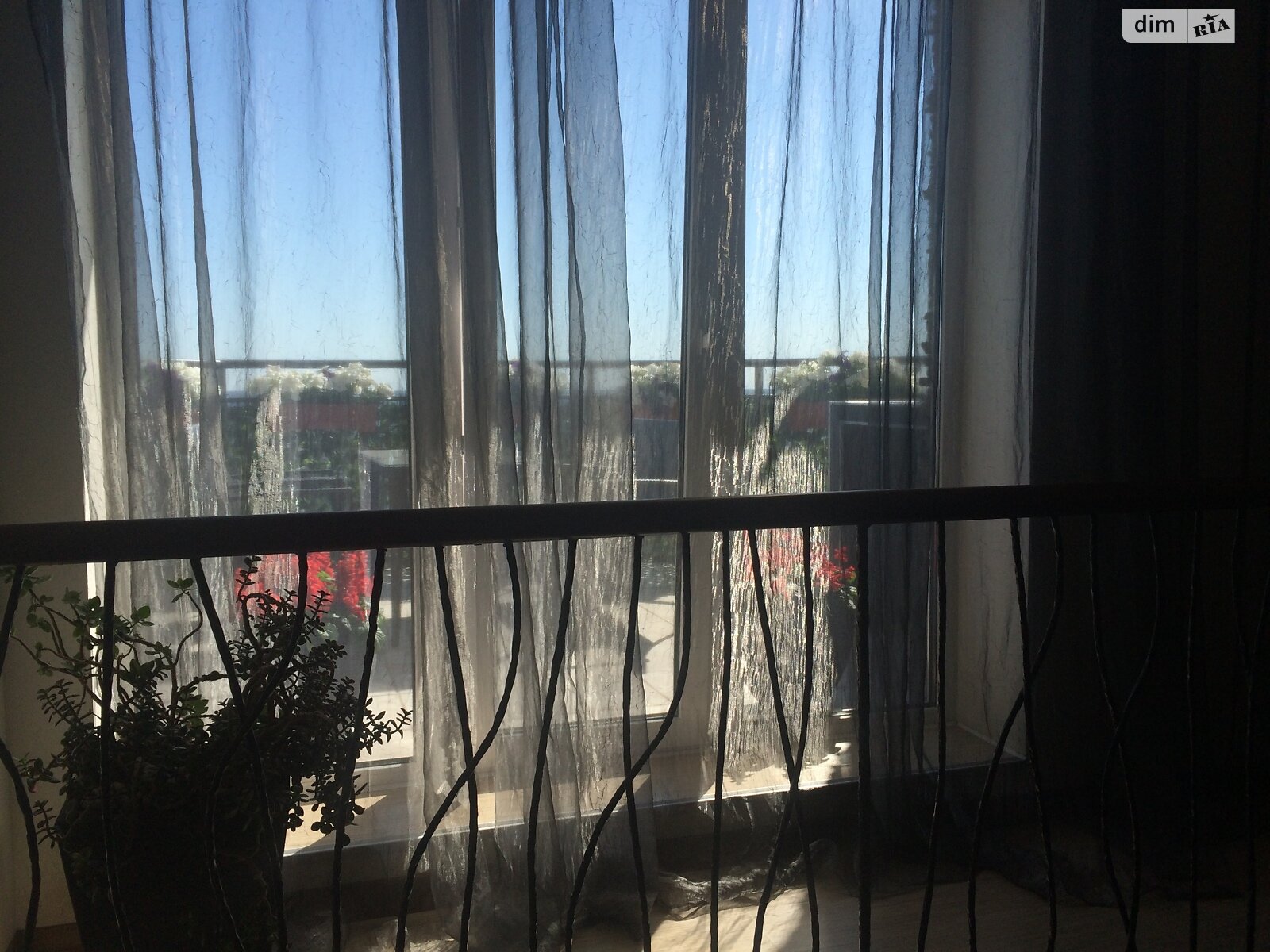 Продажа четырехкомнатной квартиры в Киеве, на ул. Анны Ахматовой 13Г, район Позняки фото 1 Продажа четырехкомнатной квартиры в Киеве, на ул. Анны Ахматовой 13Г, район Позняки фото 1