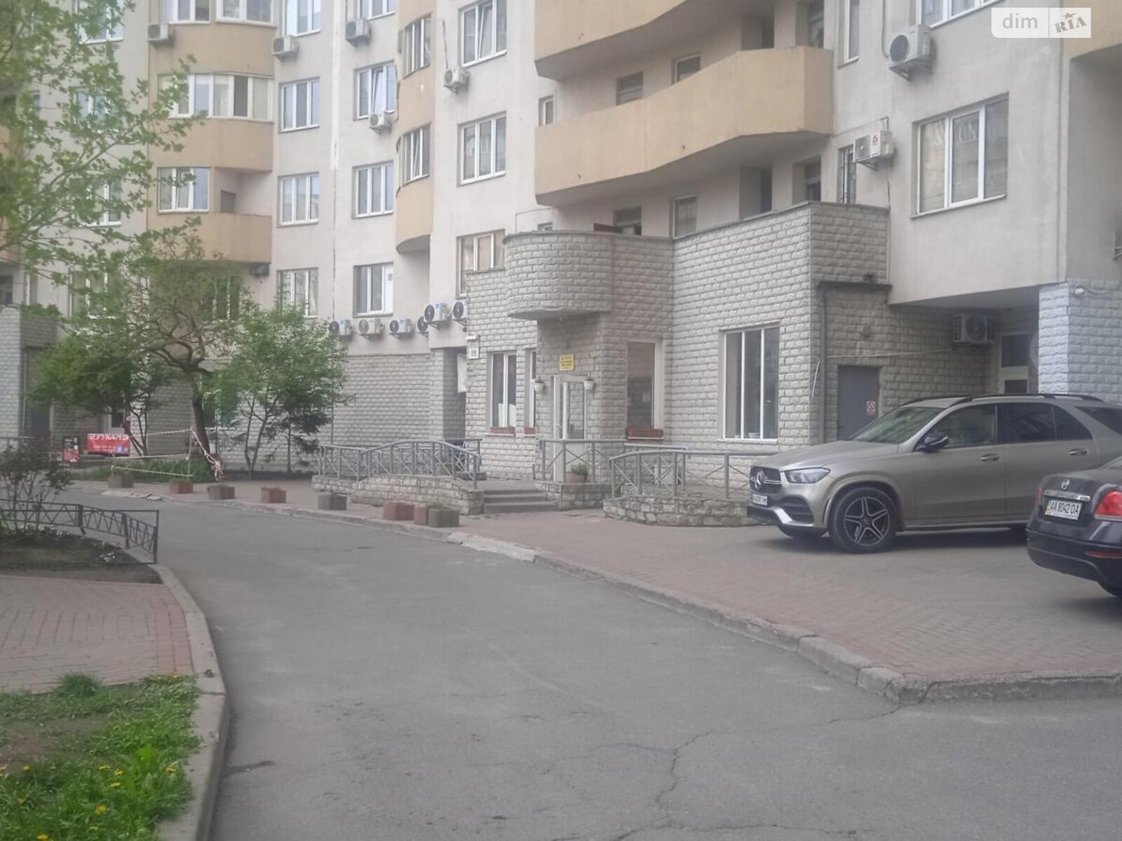 Продажа четырехкомнатной квартиры в Киеве, на наб. Днепровская 19, район Позняки фото 1