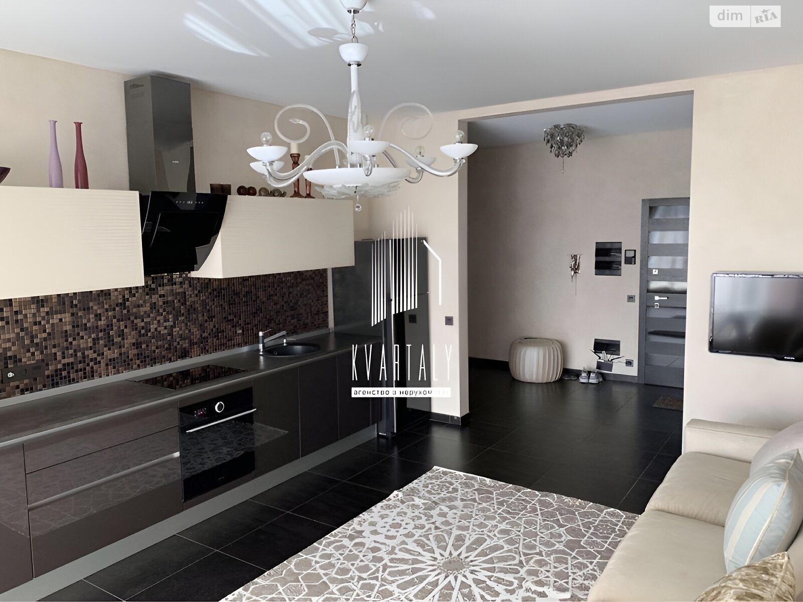 Продажа трехкомнатной квартиры в Киеве, на наб. Днепровская 14А, район Позняки фото 1 Продажа трехкомнатной квартиры в Киеве, на наб. Днепровская 14А, район Позняки фото 1