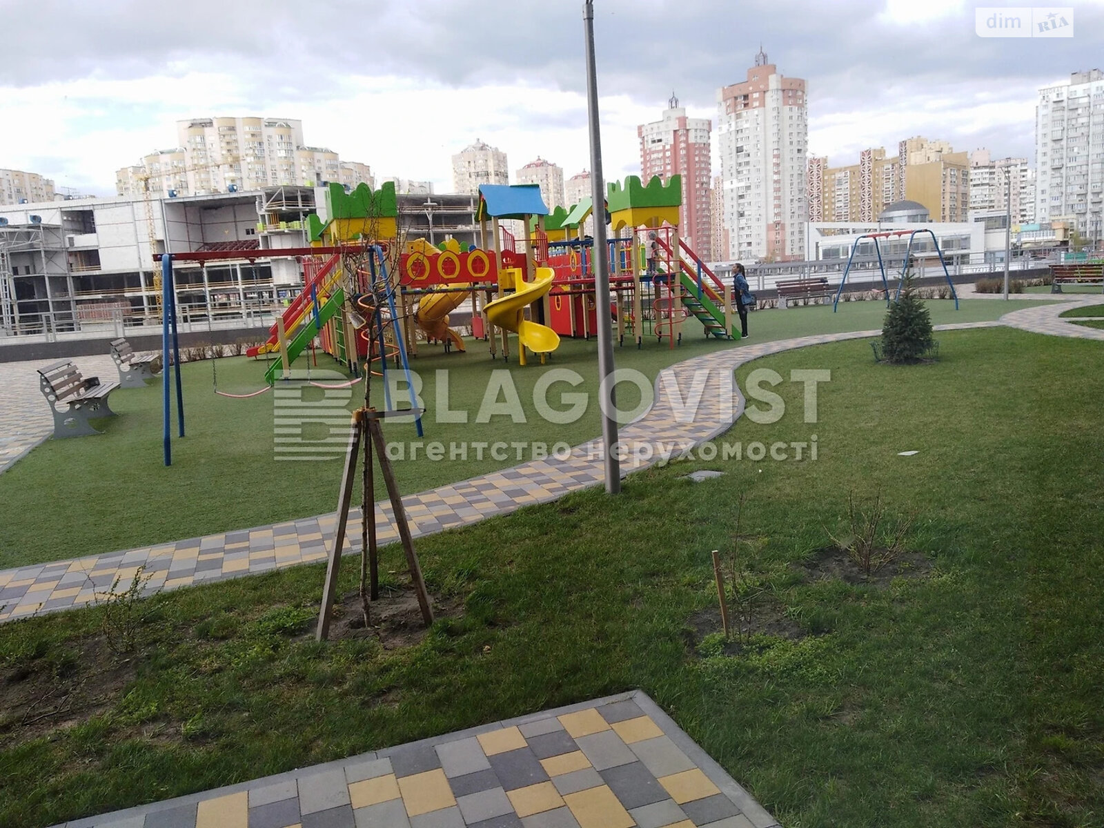 Продаж двокімнатної квартири в Києві, на наб. Дніпровська 14А, район Позняки фото 1 Продаж двокімнатної квартири в Києві, на наб. Дніпровська 14А, район Позняки фото 1