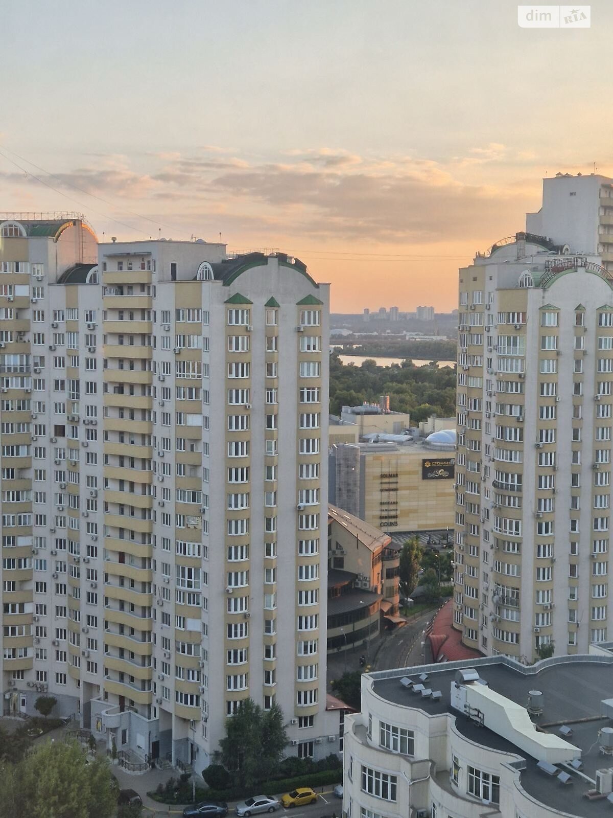 Продаж трикімнатної квартири в Києві, на наб. Дніпровська 19В, район Позняки фото 1 Продаж трикімнатної квартири в Києві, на наб. Дніпровська 19В, район Позняки фото 1