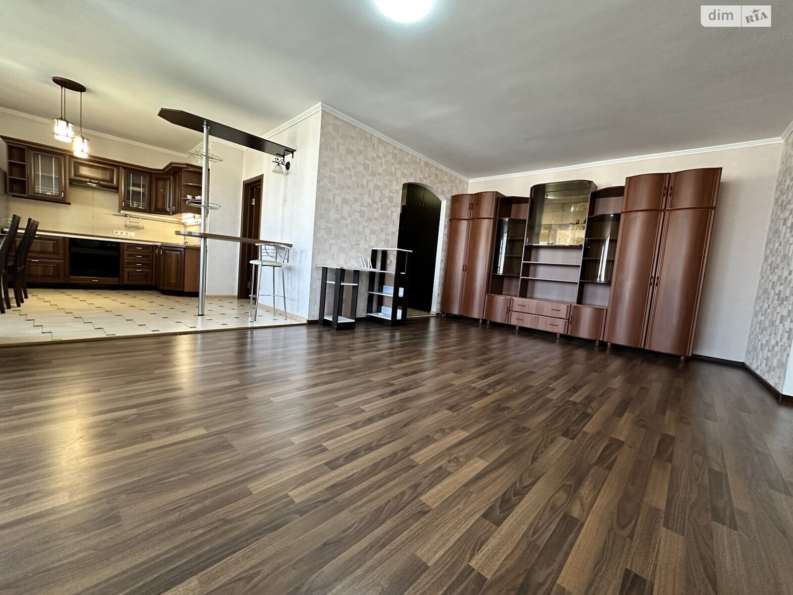 Продаж трикімнатної квартири в Києві, на наб. Дніпровська 19В, район Позняки фото 1 Продаж трикімнатної квартири в Києві, на наб. Дніпровська 19В, район Позняки фото 1