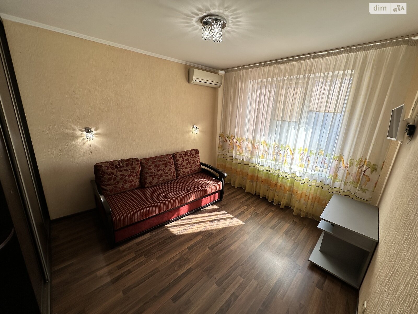 Продаж трикімнатної квартири в Києві, на наб. Дніпровська 19В, район Позняки фото 1 Продаж трикімнатної квартири в Києві, на наб. Дніпровська 19В, район Позняки фото 1