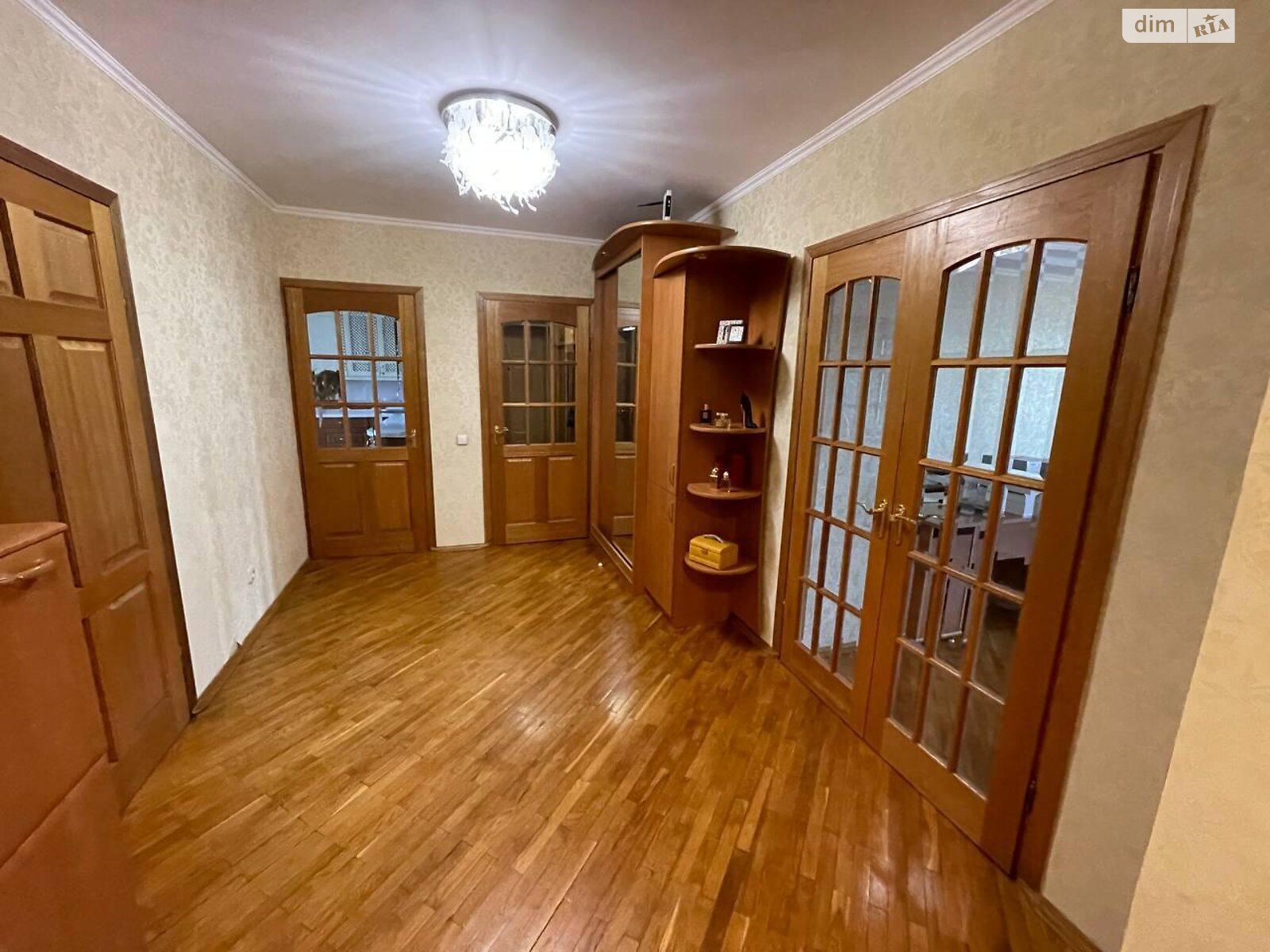 Продажа трехкомнатной квартиры в Киеве, на ул. Драгоманова 17, район Позняки фото 1