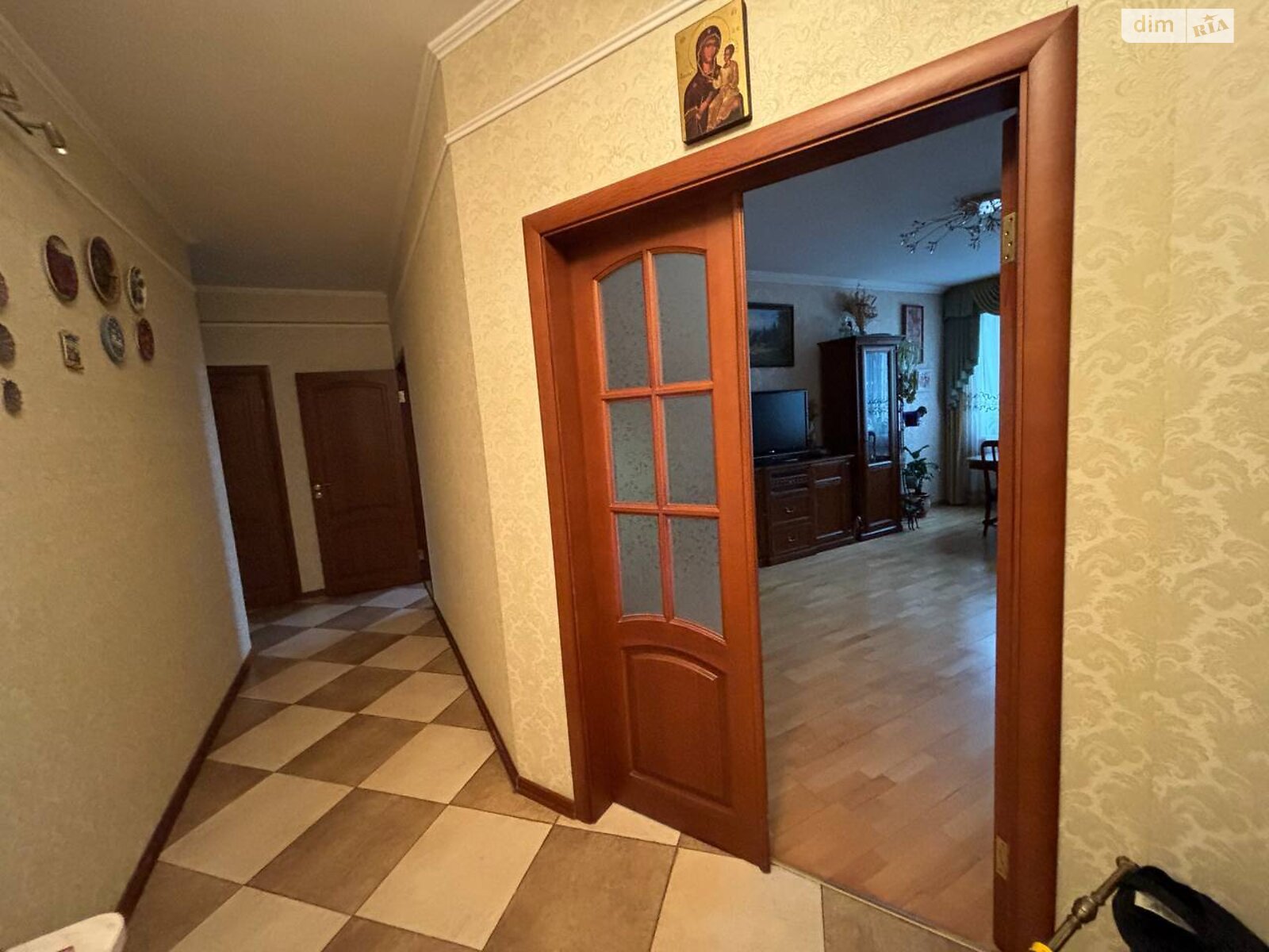 Продаж трикімнатної квартири в Києві, на вул. Драгоманова 6А, район Позняки фото 1 Продаж трикімнатної квартири в Києві, на вул. Драгоманова 6А, район Позняки фото 1