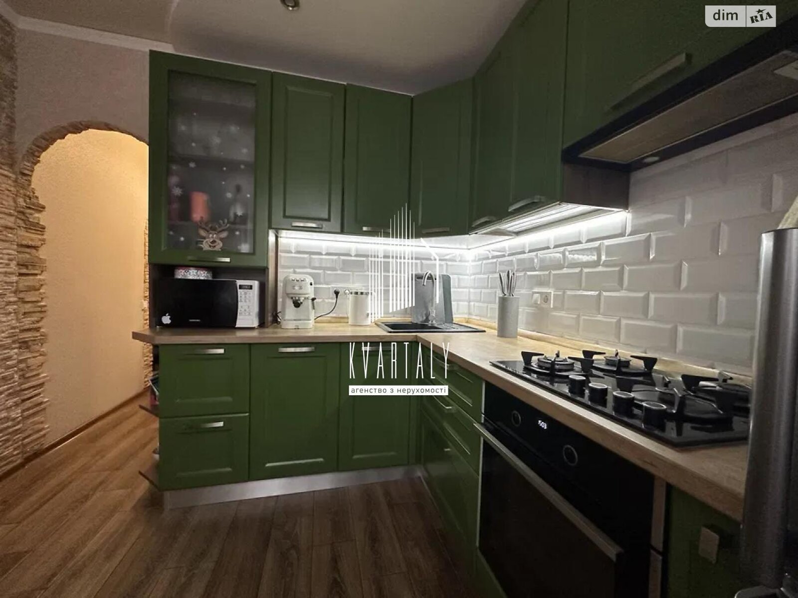 Продаж двокімнатної квартири в Києві, на вул. Драгоманова 11, район Позняки фото 1 Продаж двокімнатної квартири в Києві, на вул. Драгоманова 11, район Позняки фото 1