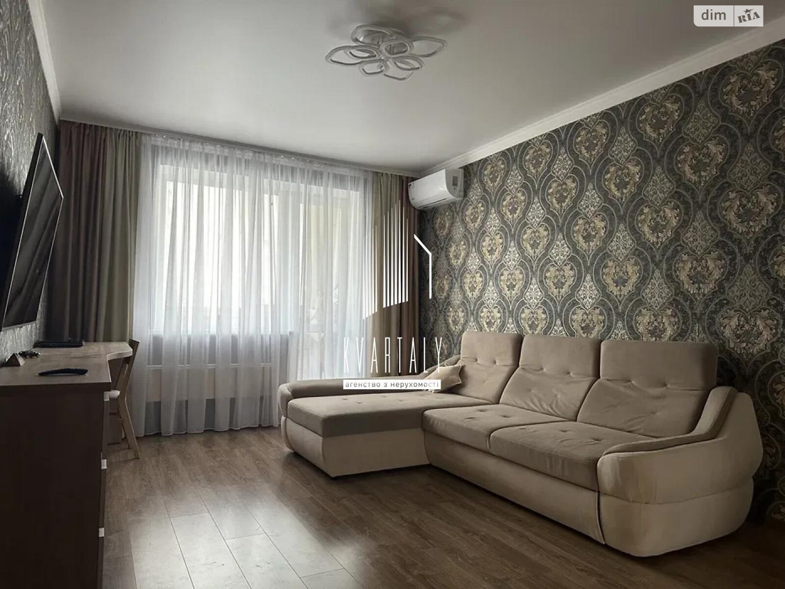 Продаж двокімнатної квартири в Києві, на вул. Драгоманова 11, район Позняки фото 1 Продаж двокімнатної квартири в Києві, на вул. Драгоманова 11, район Позняки фото 1