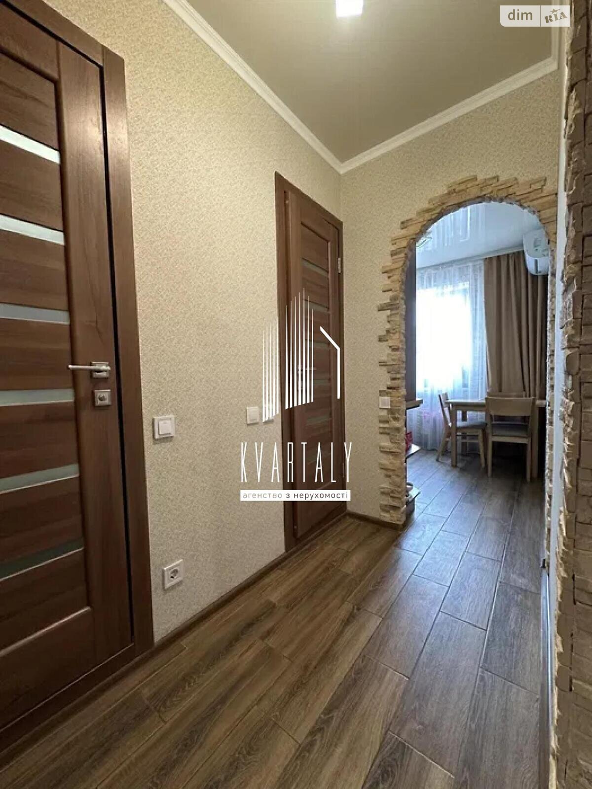 Продаж двокімнатної квартири в Києві, на вул. Драгоманова 11, район Позняки фото 1 Продаж двокімнатної квартири в Києві, на вул. Драгоманова 11, район Позняки фото 1
