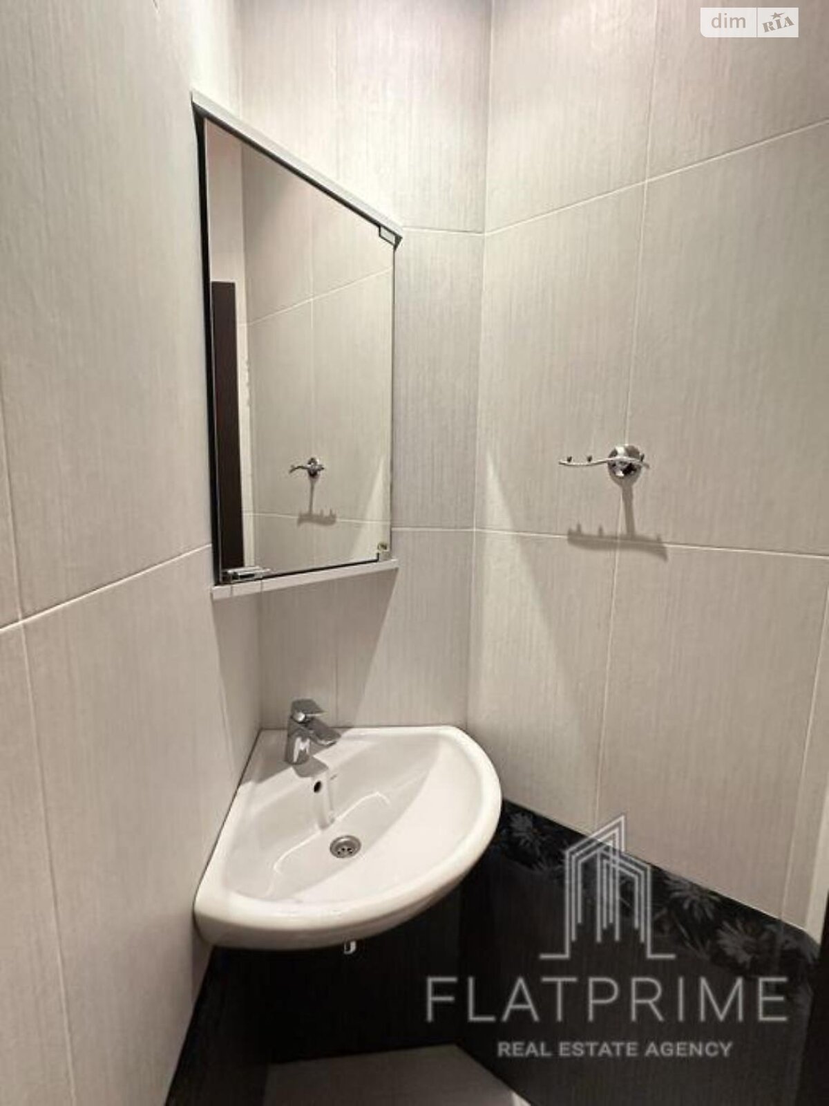 Продаж трикімнатної квартири в Києві, на вул. Драгоманова 31Б, район Позняки фото 1 Продаж трикімнатної квартири в Києві, на вул. Драгоманова 31Б, район Позняки фото 1