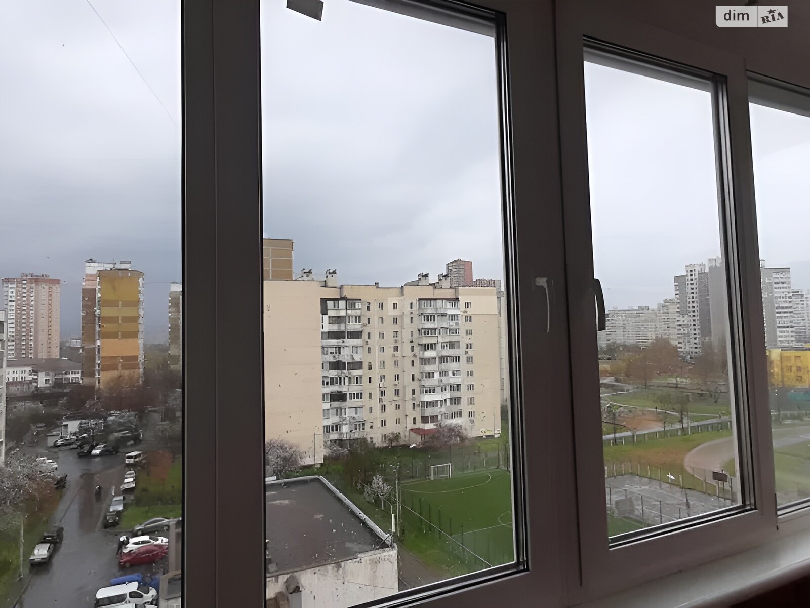 Продажа трехкомнатной квартиры в Киеве, на ул. Драгоманова 9, район Позняки фото 1 Продажа трехкомнатной квартиры в Киеве, на ул. Драгоманова 9, район Позняки фото 1