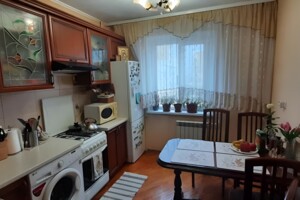 Продажа трехкомнатной квартиры в Киеве, на ул. Драгоманова 9, район Позняки фото 2