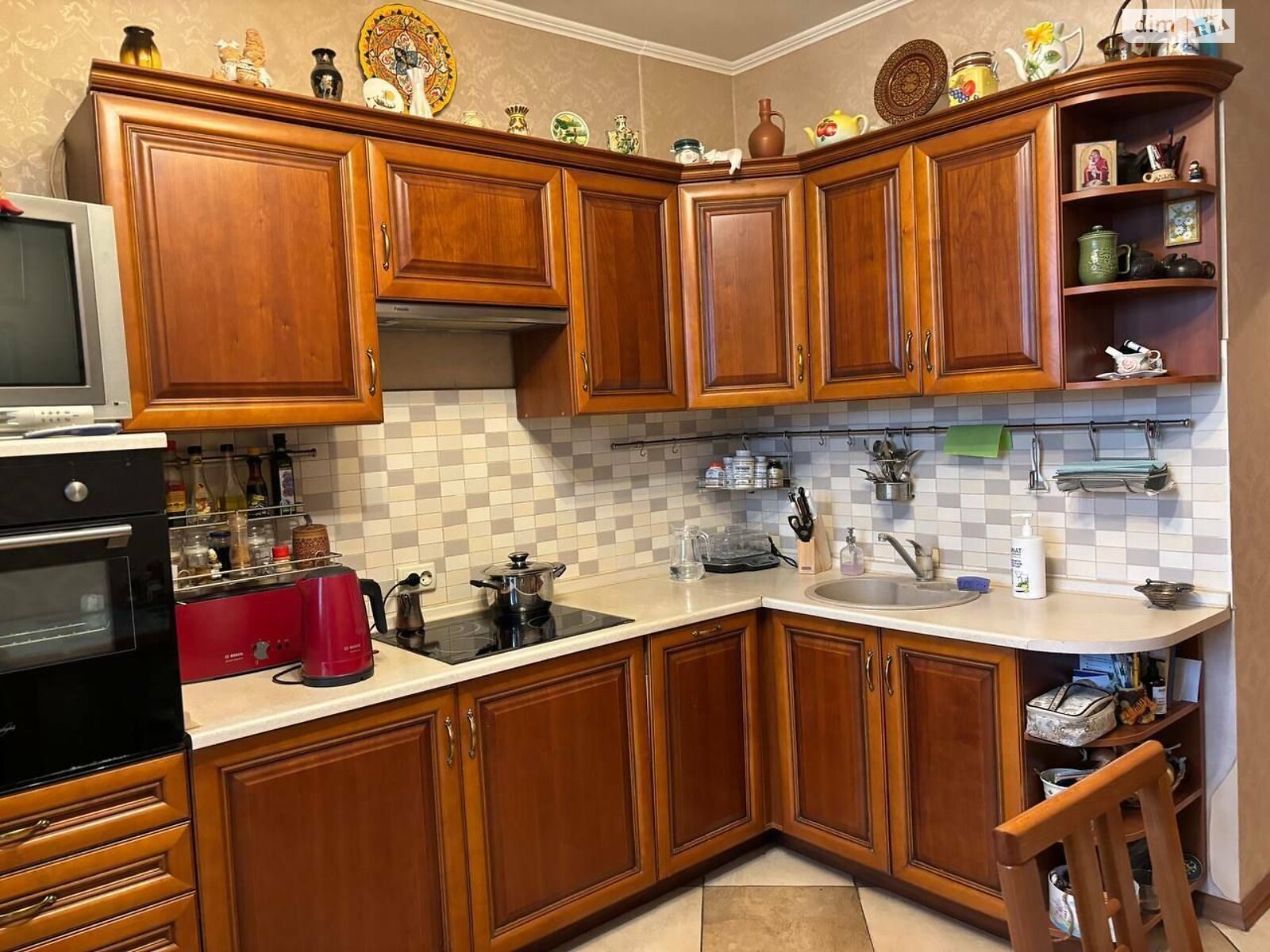 Продаж трикімнатної квартири в Києві, на вул. Драгоманова 6А, район Позняки фото 1 Продаж трикімнатної квартири в Києві, на вул. Драгоманова 6А, район Позняки фото 1