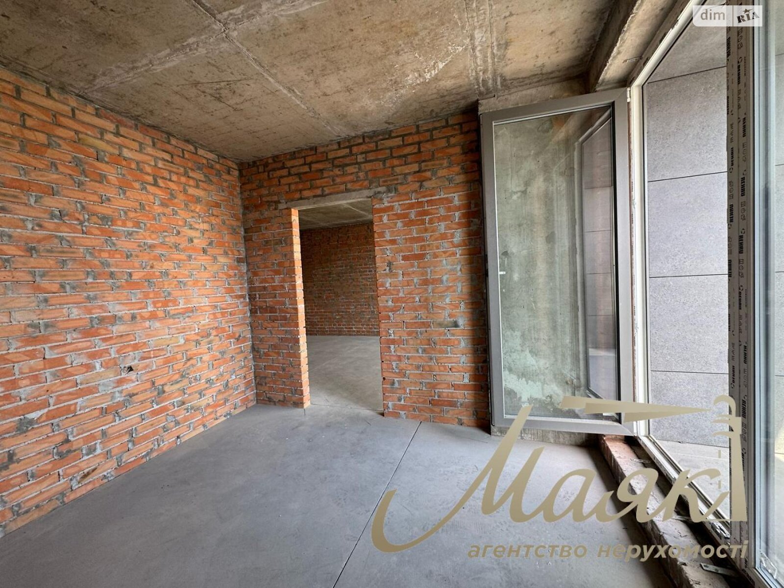 Продаж однокімнатної квартири в Києві, на вул. Драгоманова 31А, район Дарницький фото 1 Продаж однокімнатної квартири в Києві, на вул. Драгоманова 31А, район Дарницький фото 1