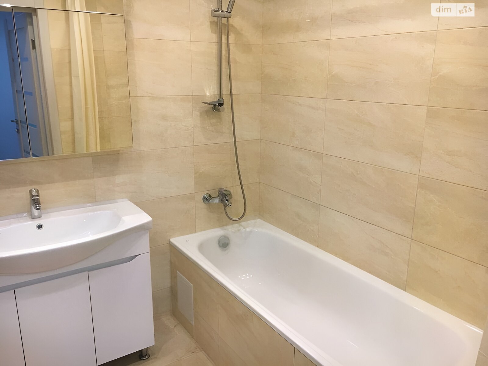 Продаж однокімнатної квартири в Києві, на вул. Драгоманова 2Б, район Позняки фото 1 Продаж однокімнатної квартири в Києві, на вул. Драгоманова 2Б, район Позняки фото 1