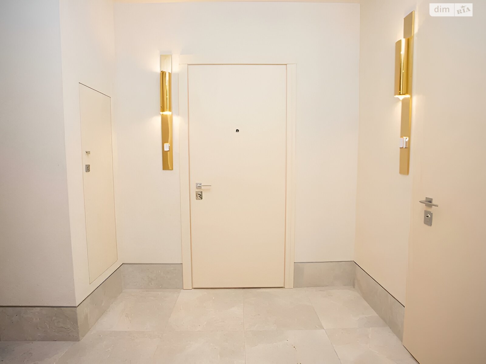 Продаж трикімнатної квартири в Києві, на вул. Драгоманова 31А, район Позняки фото 1 Продаж трикімнатної квартири в Києві, на вул. Драгоманова 31А, район Позняки фото 1