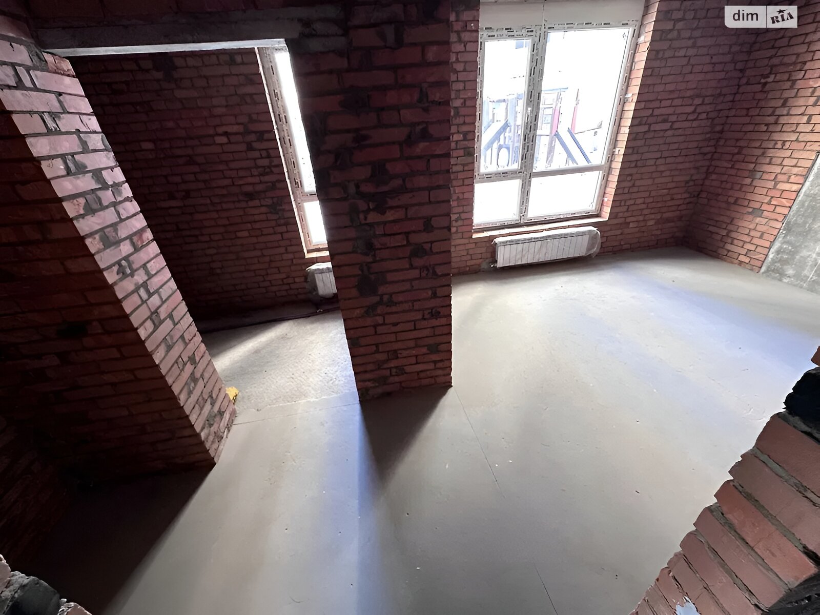 Продаж трикімнатної квартири в Києві, на вул. Драгоманова 31А, район Позняки фото 1 Продаж трикімнатної квартири в Києві, на вул. Драгоманова 31А, район Позняки фото 1