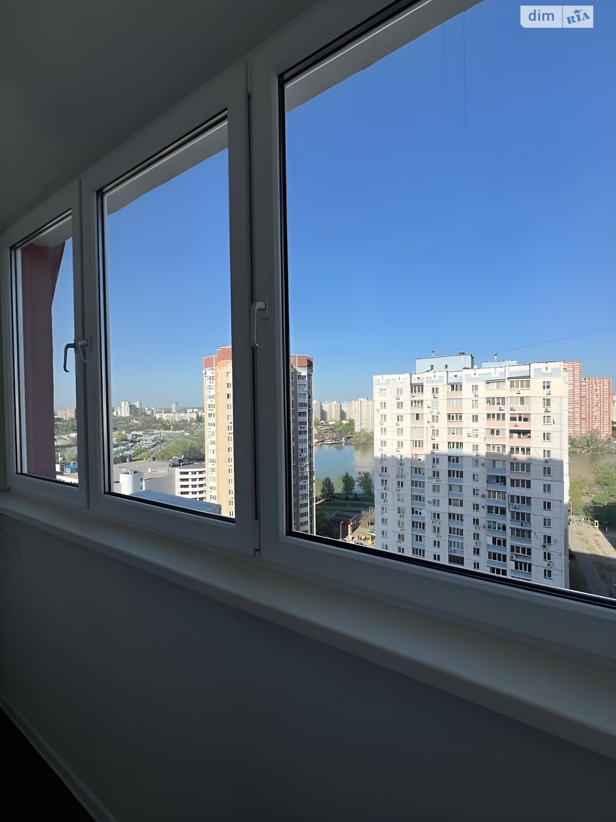 Продаж однокімнатної квартири в Києві, на вул. Драгоманова 2, район Позняки фото 1 Продаж однокімнатної квартири в Києві, на вул. Драгоманова 2, район Позняки фото 1
