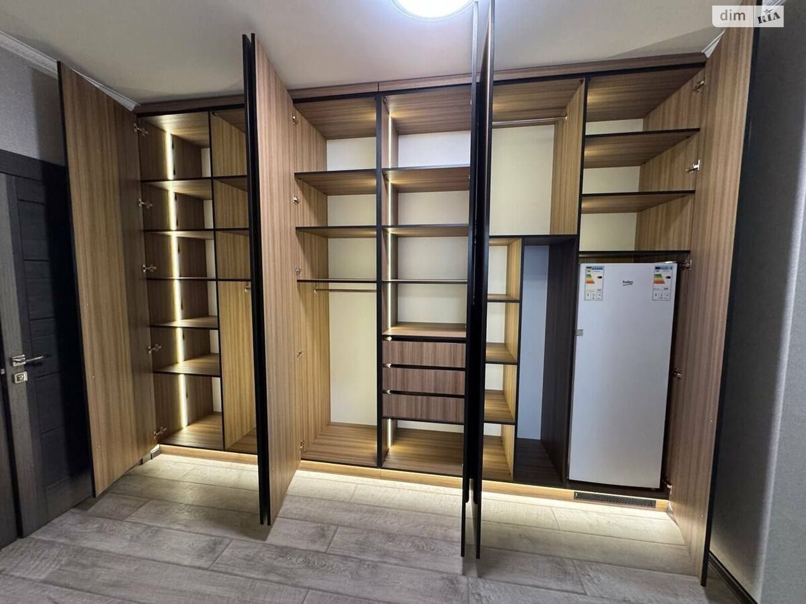 Продажа двухкомнатной квартиры в Киеве, на ул. Драгоманова 2Б, район Позняки фото 1 Продажа двухкомнатной квартиры в Киеве, на ул. Драгоманова 2Б, район Позняки фото 1