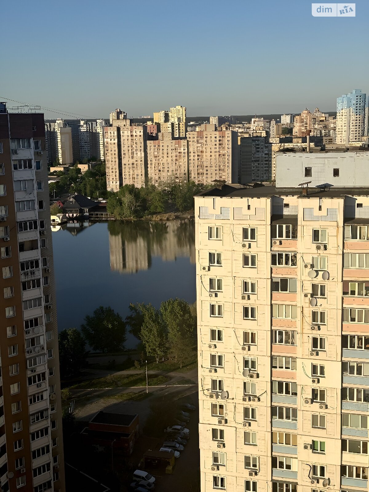 Продаж однокімнатної квартири в Києві, на вул. Драгоманова, район Позняки фото 1 Продаж однокімнатної квартири в Києві, на вул. Драгоманова, район Позняки фото 1
