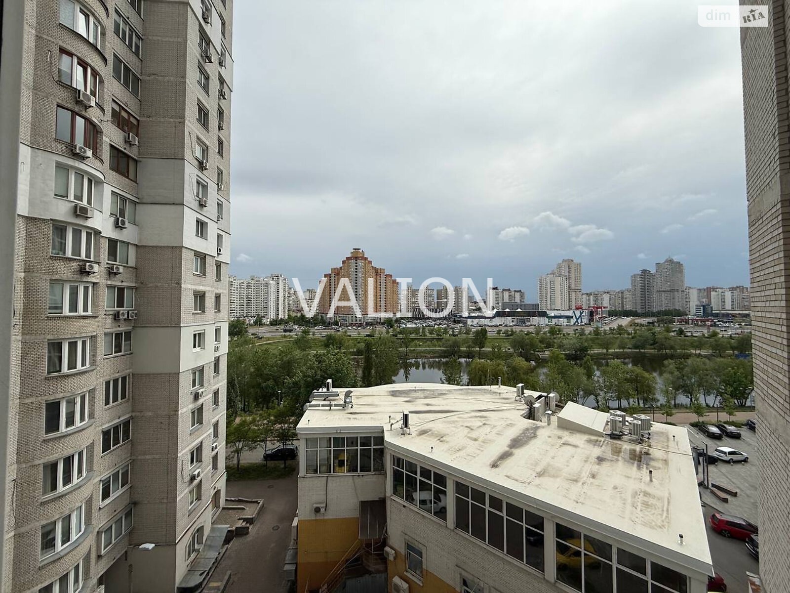 Продажа трехкомнатной квартиры в Киеве, на ул. Драгоманова 31Б, район Позняки фото 1 Продажа трехкомнатной квартиры в Киеве, на ул. Драгоманова 31Б, район Позняки фото 1