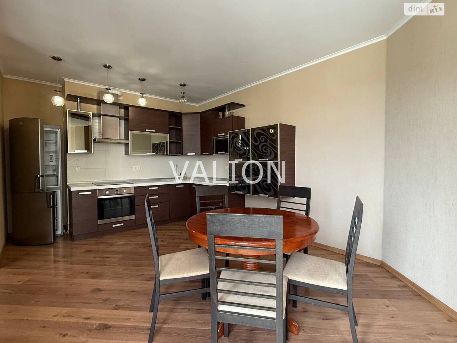 Продажа трехкомнатной квартиры в Киеве, на ул. Драгоманова 31Б, район Позняки фото 1 Продажа трехкомнатной квартиры в Киеве, на ул. Драгоманова 31Б, район Позняки фото 1