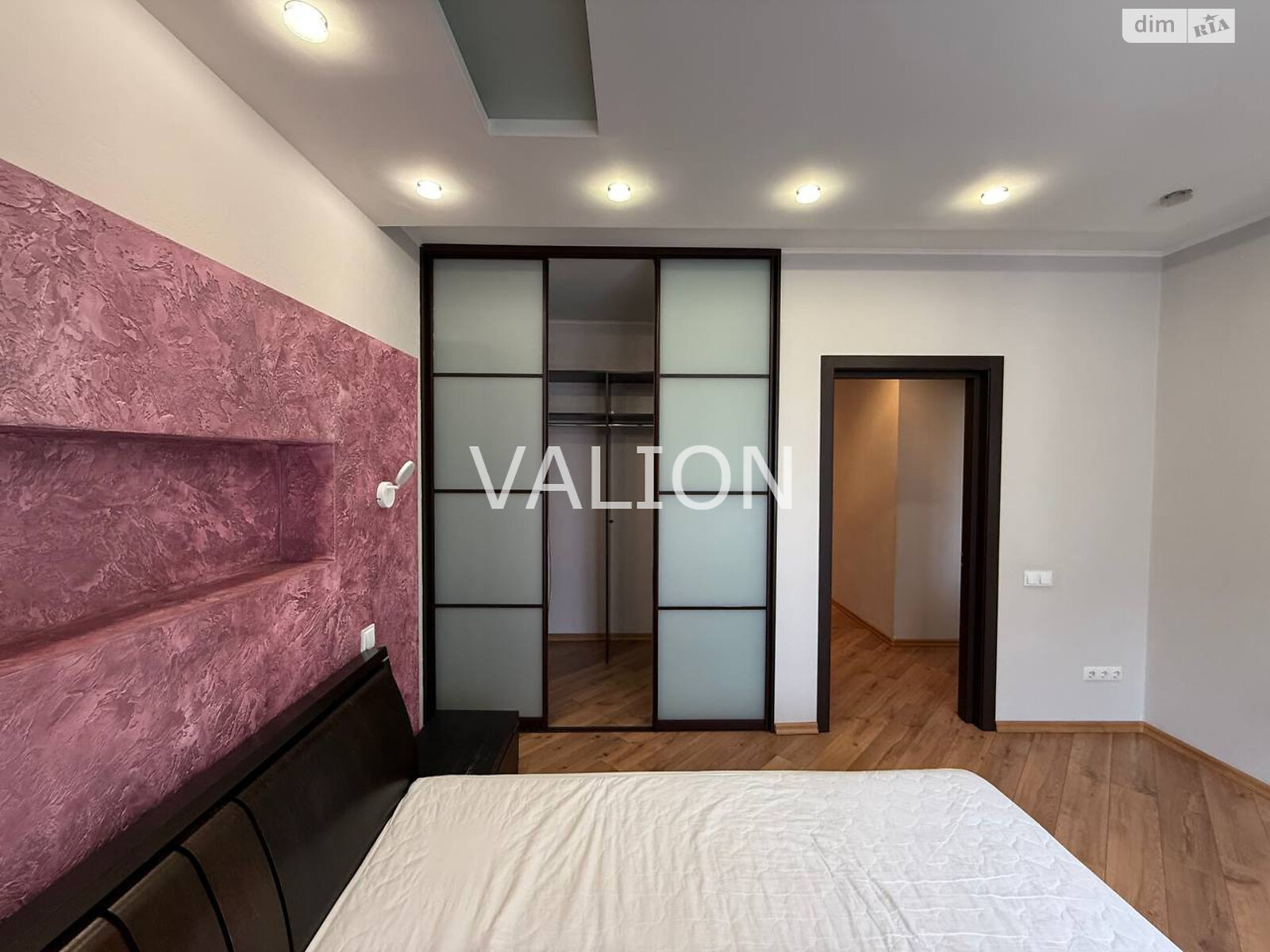 Продажа трехкомнатной квартиры в Киеве, на ул. Драгоманова 31Б, район Позняки фото 1 Продажа трехкомнатной квартиры в Киеве, на ул. Драгоманова 31Б, район Позняки фото 1