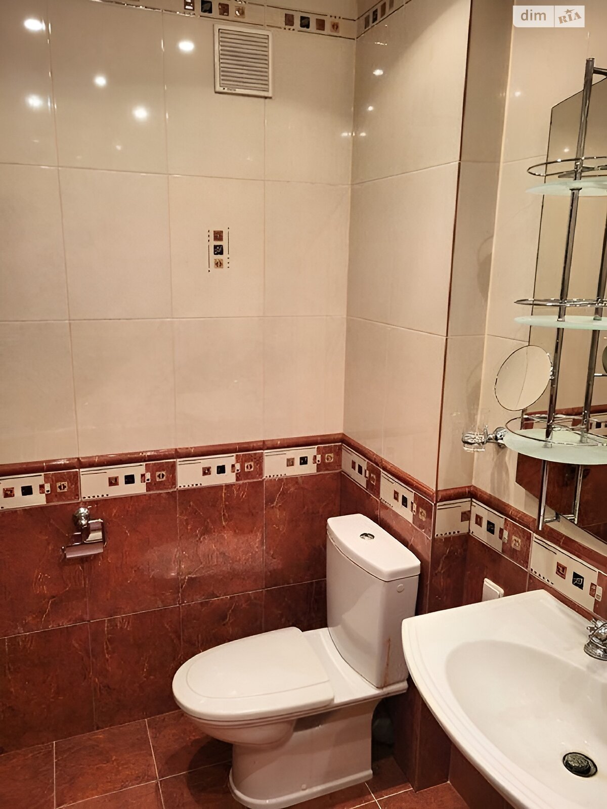 Продаж трикімнатної квартири в Києві, на вул. Драгоманова 17, район Позняки фото 1 Продаж трикімнатної квартири в Києві, на вул. Драгоманова 17, район Позняки фото 1