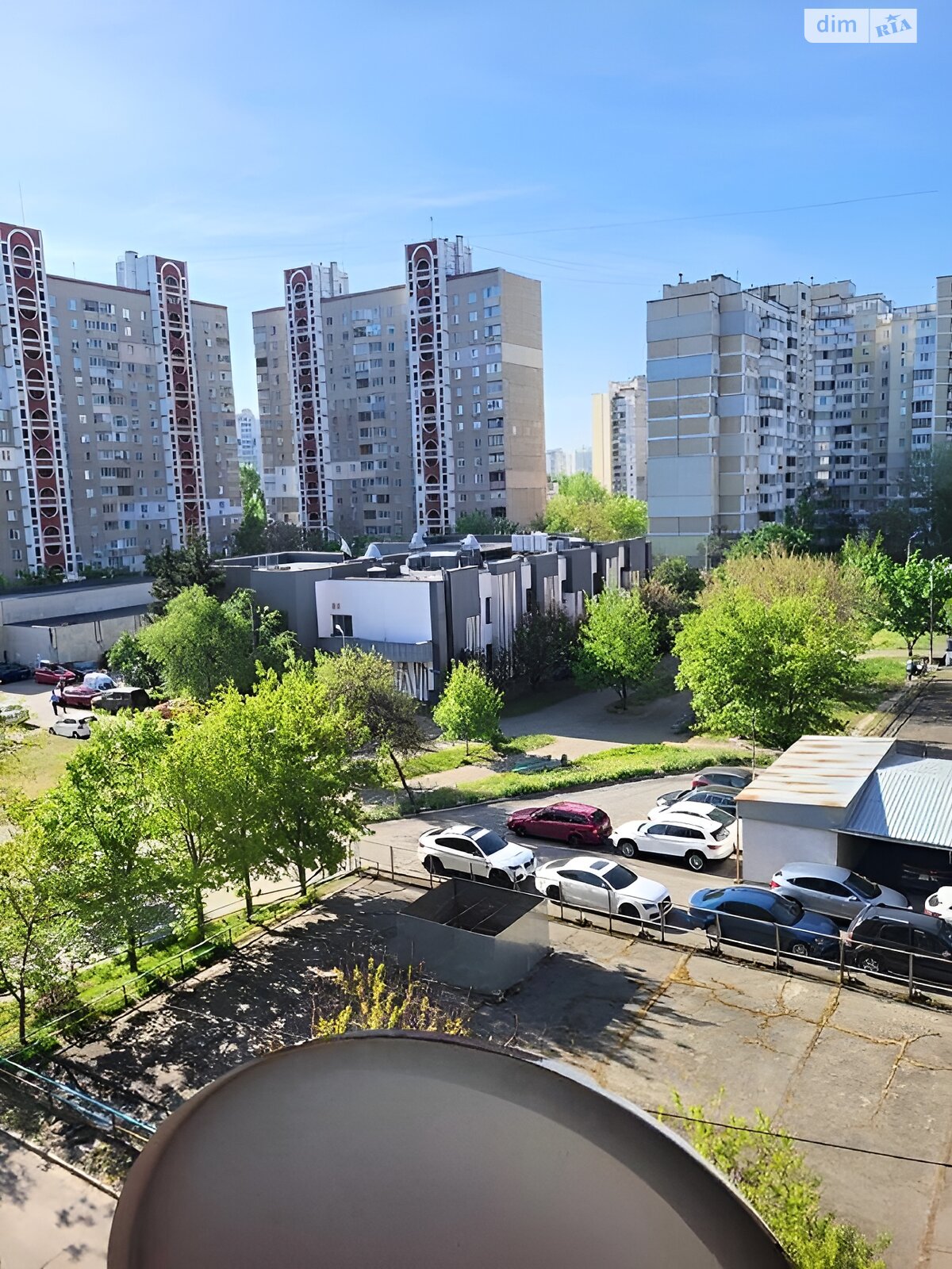 Продаж трикімнатної квартири в Києві, на вул. Драгоманова 17, район Позняки фото 1 Продаж трикімнатної квартири в Києві, на вул. Драгоманова 17, район Позняки фото 1