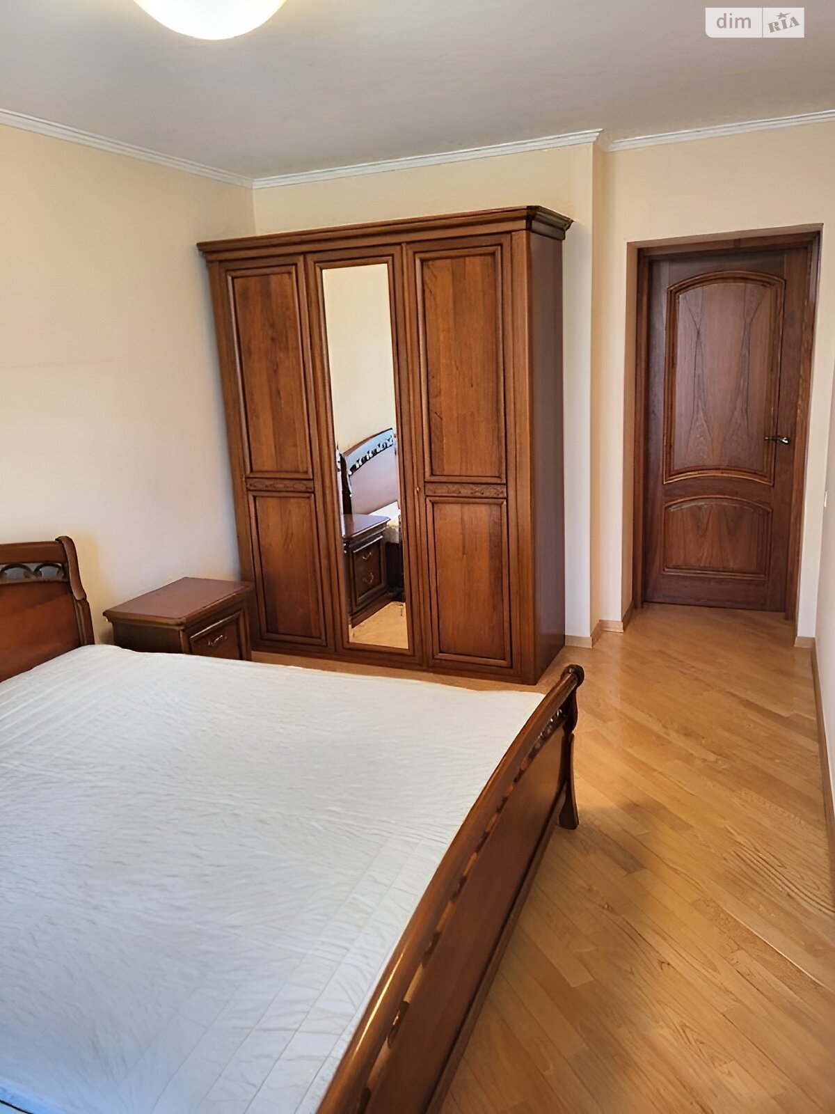 Продаж трикімнатної квартири в Києві, на вул. Драгоманова 17, район Позняки фото 1 Продаж трикімнатної квартири в Києві, на вул. Драгоманова 17, район Позняки фото 1