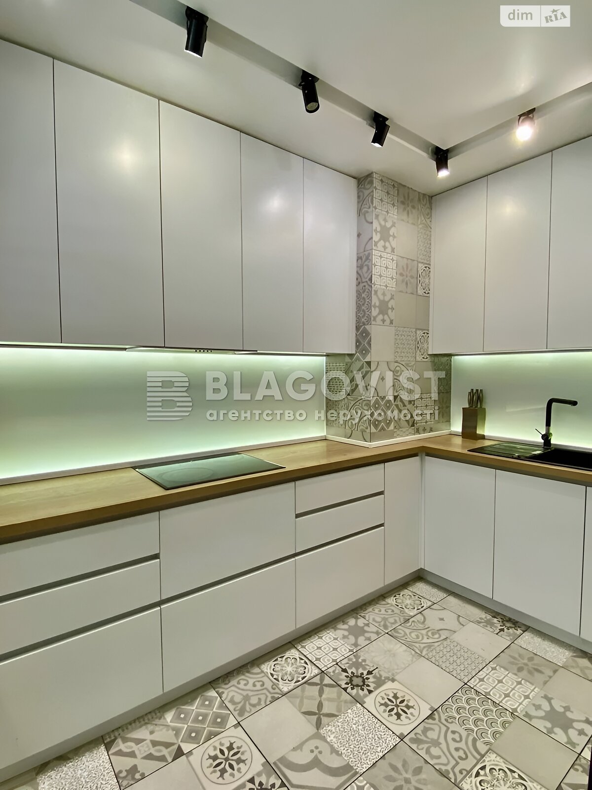 Продаж двокімнатної квартири в Києві, на вул. Драгоманова 2А, район Позняки фото 1 Продаж двокімнатної квартири в Києві, на вул. Драгоманова 2А, район Позняки фото 1